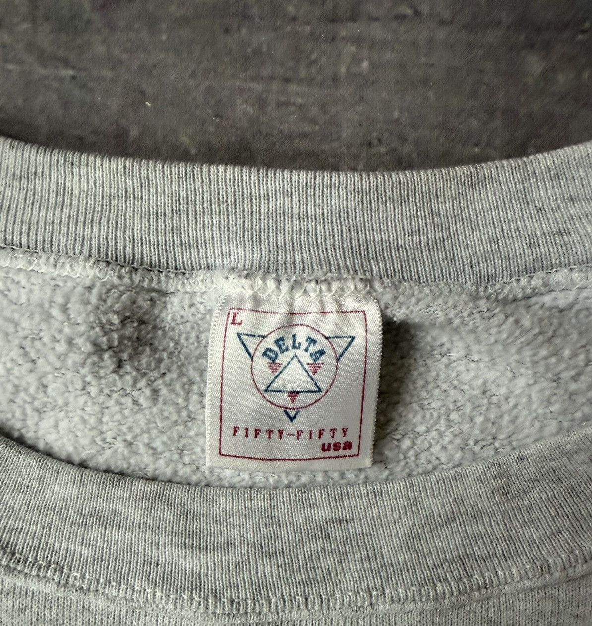Vintage Vintage 90s Mountain Lion Sweatshirt (L) Size US L / EU 52-54 / 3 - 5 Thumbnail
