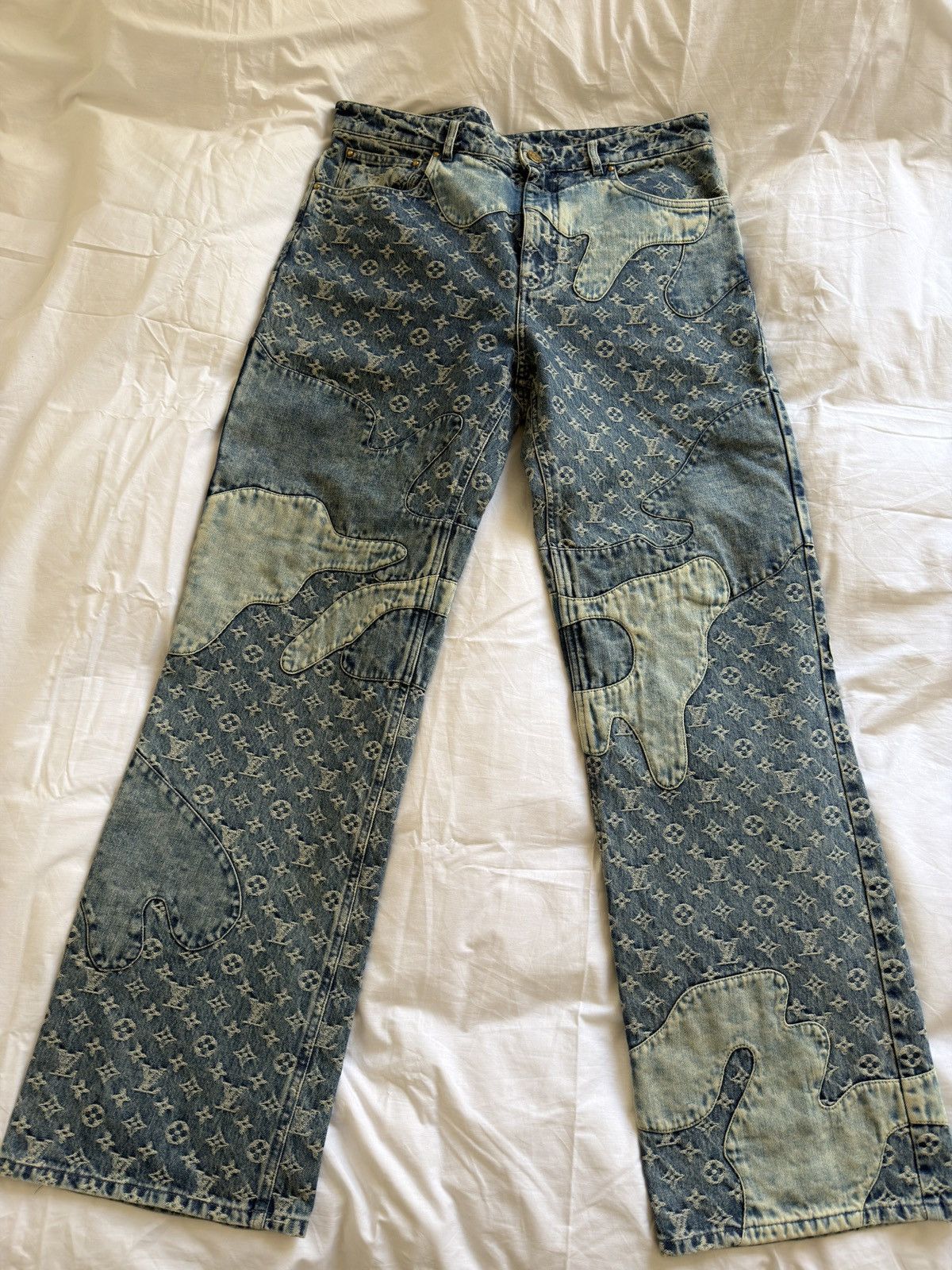 Louis Vuitton × Nigo LV x Nigo Monogram Crazy Denim Jeans Size US 33 - 3 Thumbnail