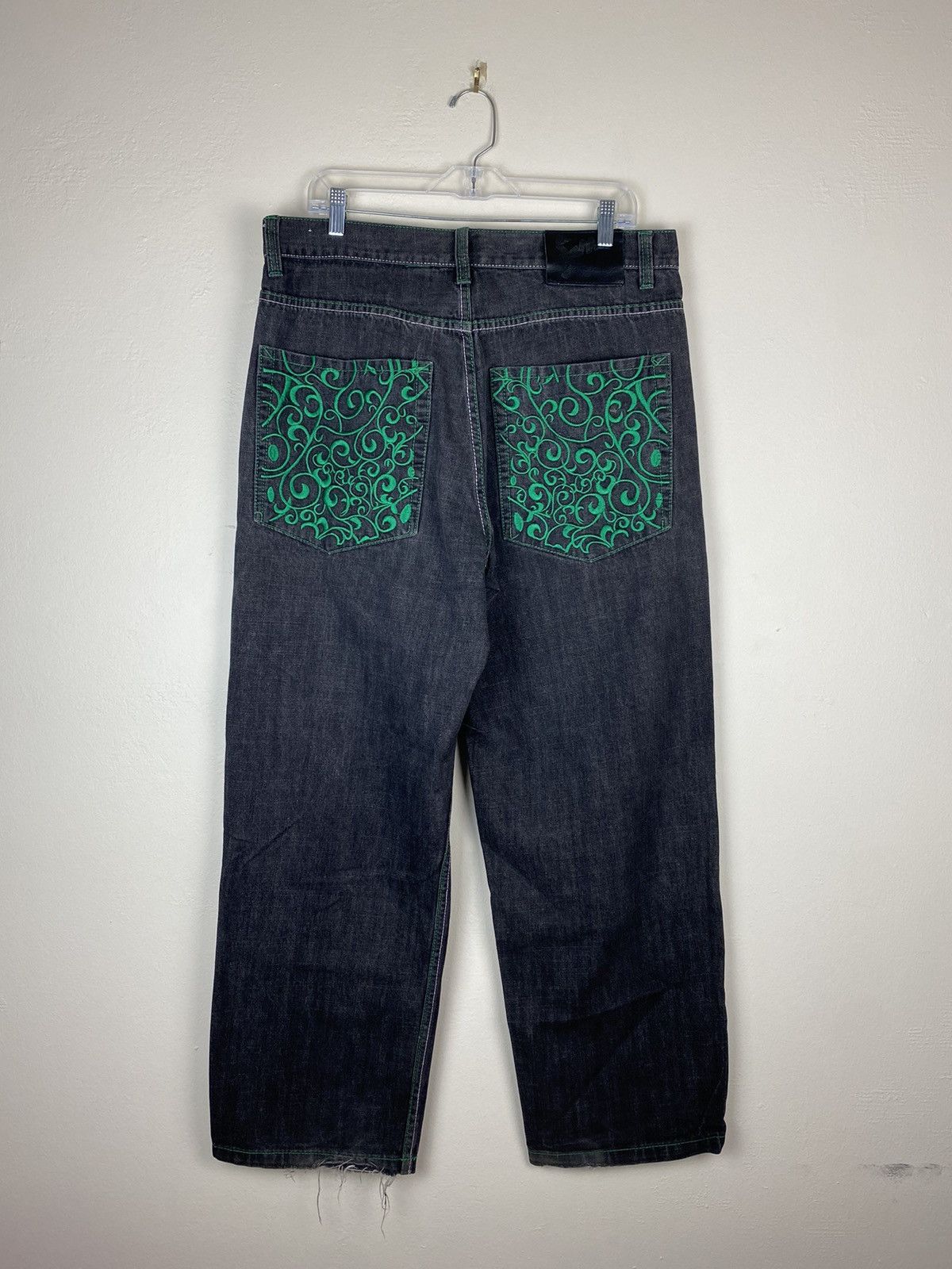 Vintage Fame Baggy Denim Jeans Embroidered Pocket Raw Jeans y2k Size US 34 / EU 50 - 1 Thumbnail