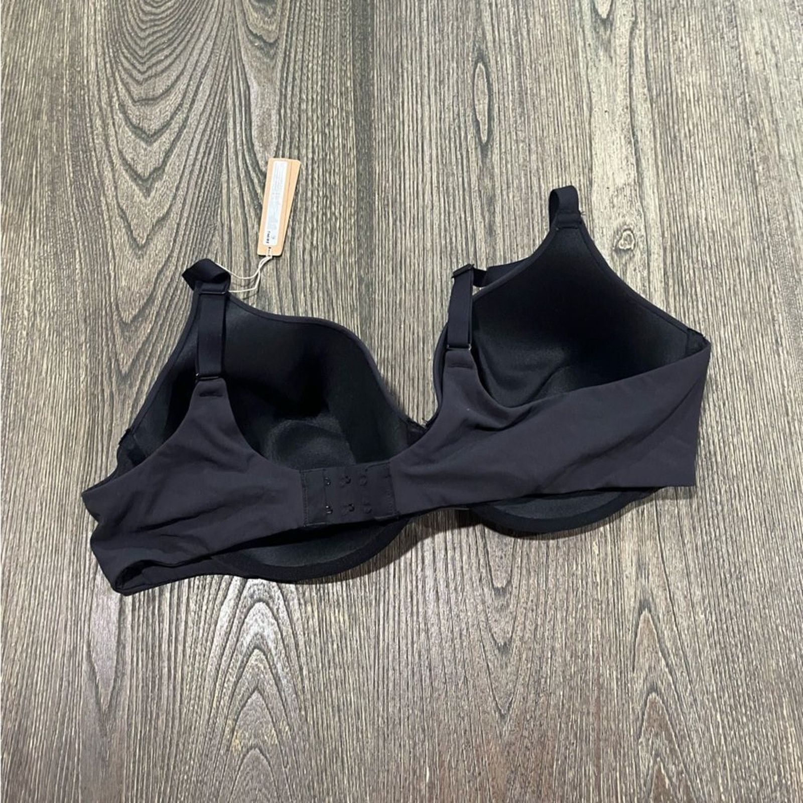 SKIMS NWT Skims Fits Everybody T-Shirt Bra Underwire Size 44B Size ONE SIZE - 3 Thumbnail
