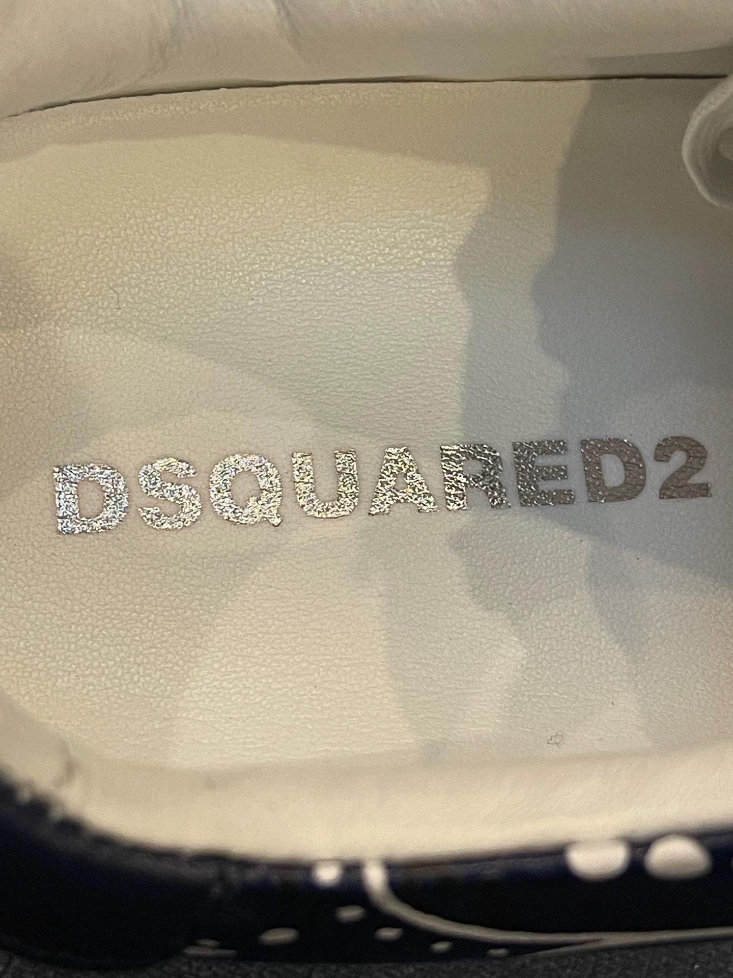 Dsquared2 Dsquared2 D2 Sneaker EUR40 Blue & White Porcelain Print Size US 7 / EU 40 - 4 Thumbnail