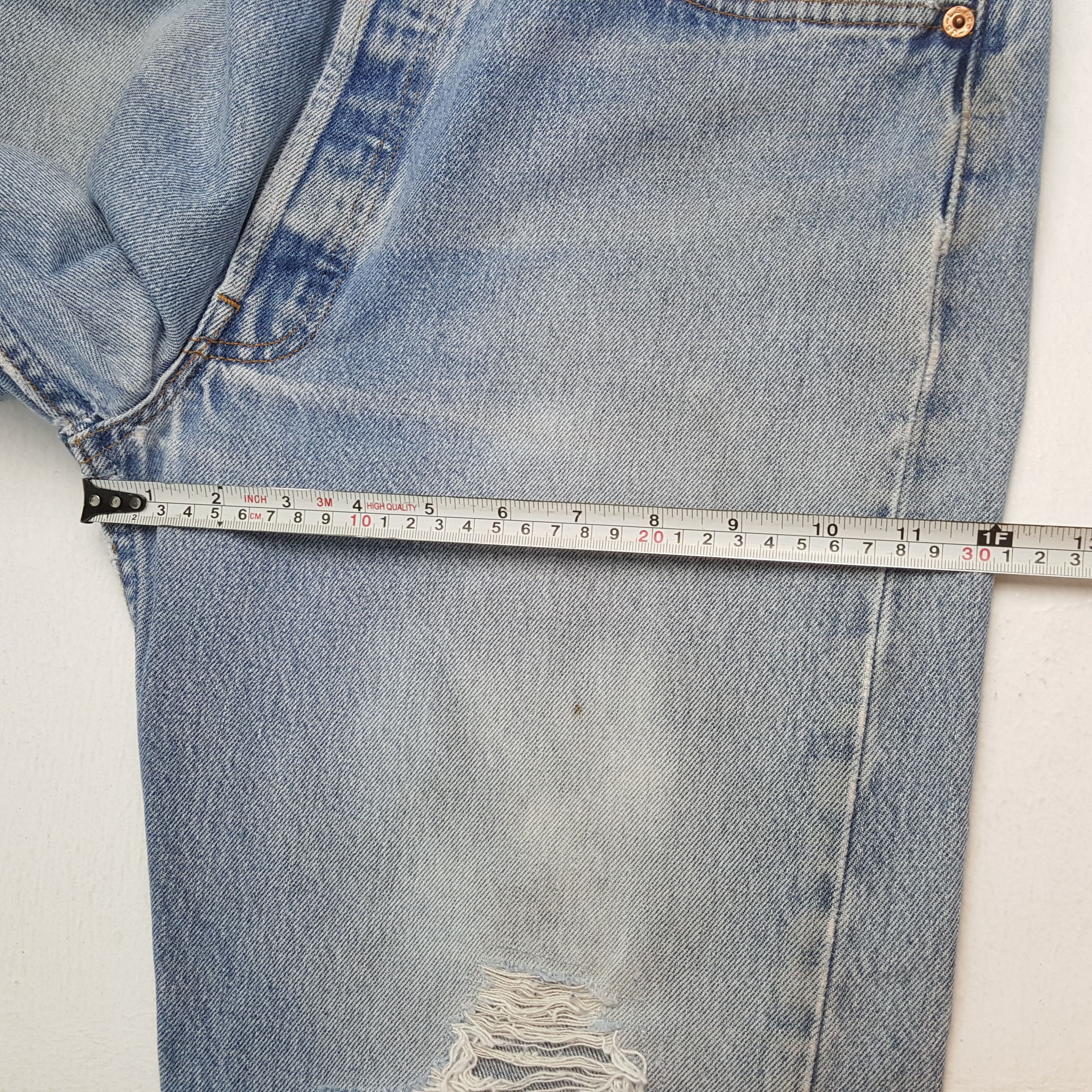 Levi's × Vintage LEVIS Distressed Jeans Daily Streetwear Style Size US 33 - 9 Thumbnail