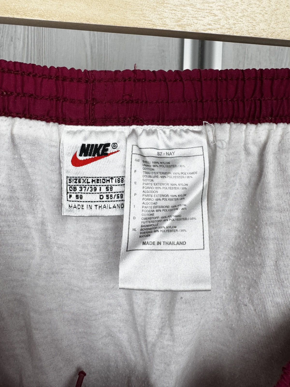 Nike Nike vintage red small embroidered logo swim sport shorts XL Size US 36 / EU 52 - 7 Thumbnail