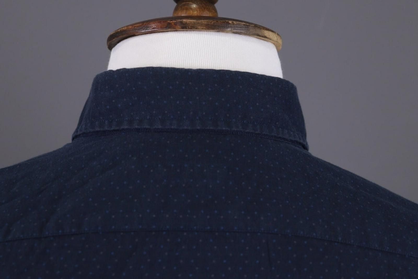 L.B.M. 1911 L.B.M. 1911 Blue Dotted Button Down Shirt Size 42 / 16 1/2 Size US M / EU 48-50 / 2 - 10 Thumbnail