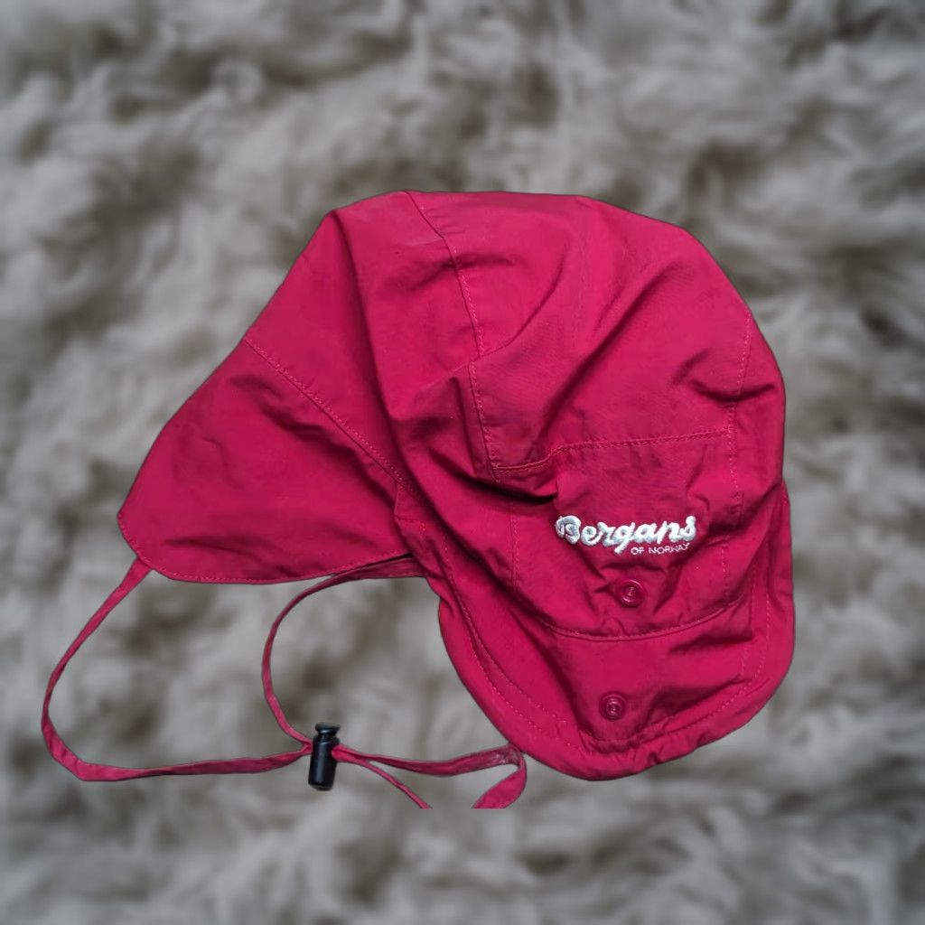 Vintage VINTAGE Bergans of Norway Mountain Cap Red 57-58 Trekking Dermizax Strap Beanie Mens / Unisex Adults M Size Warm Water Resistant - 200 characters max Size ONE SIZE - 1 Thumbnail