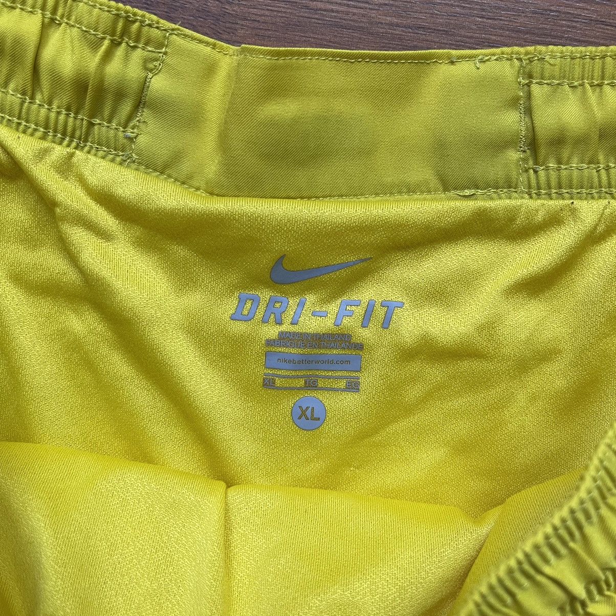 Nike × Vintage BARCELONA NIKE 2012/2013 FOOTBALL SOCCER AWAY SHORTS #10 Size US 37 - 5 Thumbnail