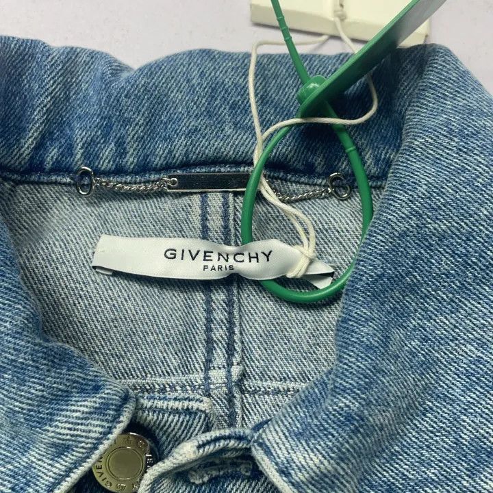 Givenchy Givenchy Givenchy Blue Denim Jacket with Star Print -2507 Size US S / EU 44-46 / 1 - 2 Thumbnail