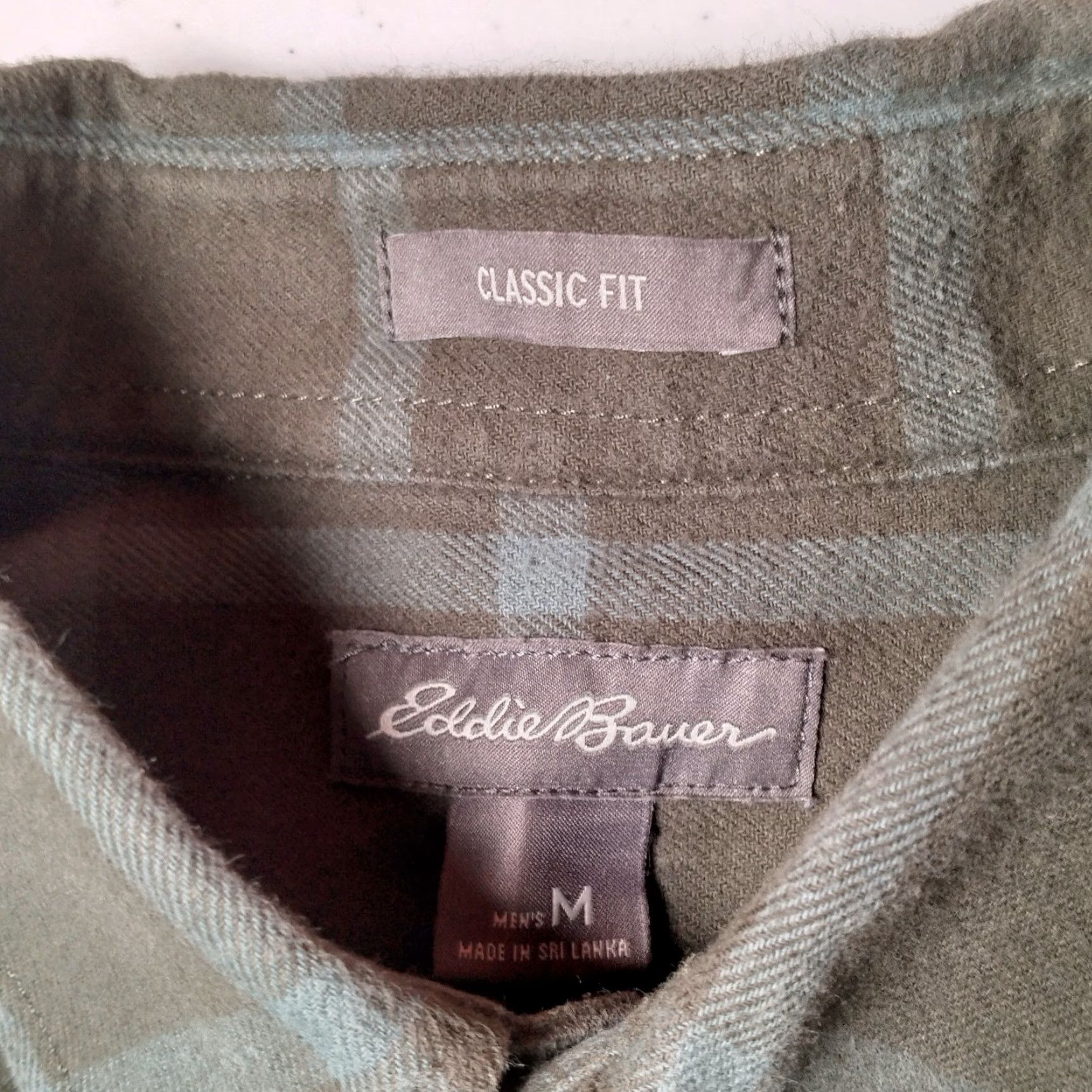 Eddie Bauer VINTAGE Eddie Bauer Flannel Shirt M Green Plaid Button-Down Cotton Workwear Men's Medium, Classic Fit, Fall/Winter, flannel shirt, workwear Size US M / EU 48-50 / 2 - 3 Thumbnail