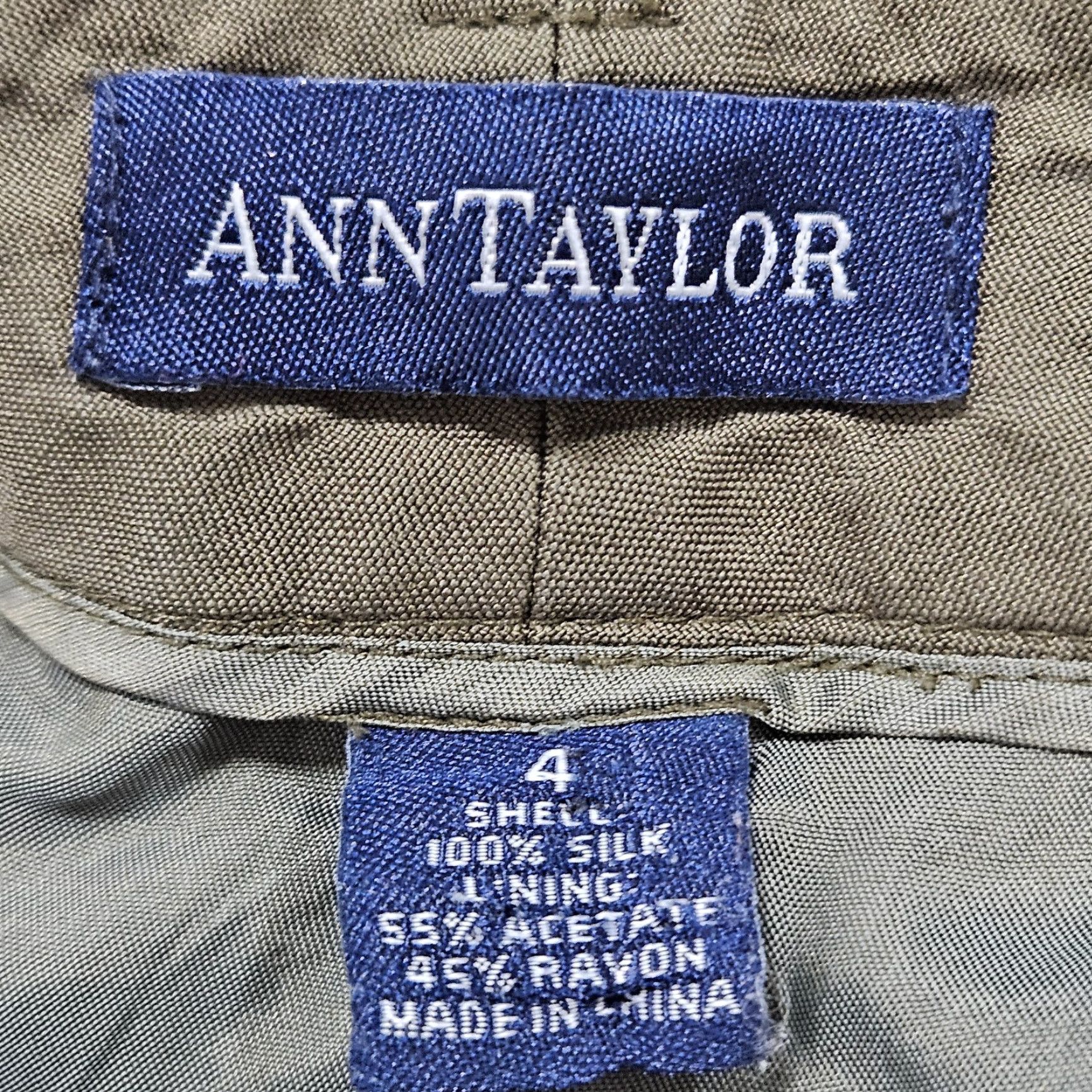 Ann Taylor Ann Taylor Green 100% Silk Mid Rise Lined Cuffed Straight Dress Pants 4 (26x30) Womens Size 27" / US 4 / IT 40 - 3 Thumbnail
