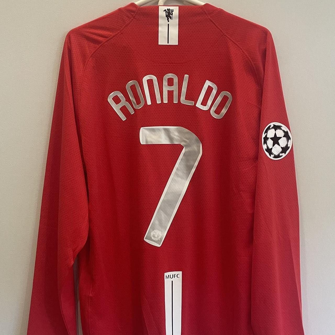 Nike Christiano Ronaldo 2008 Retro Long Sleeved Jersey Size US XL / EU 56 / 4 - 1 Thumbnail