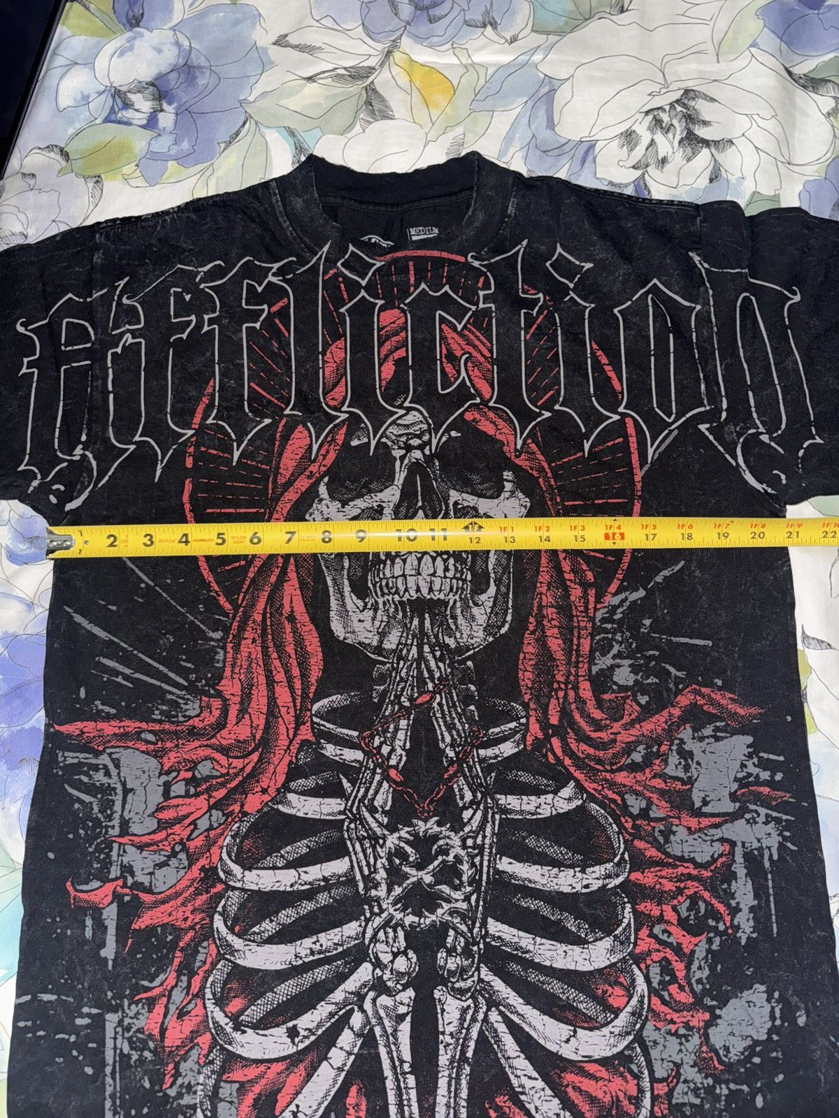 Ken Carson Ken Carson Complexcon Affliction Gorecore Sacrifice Tee Size US M / EU 48-50 / 2 - 4 Thumbnail