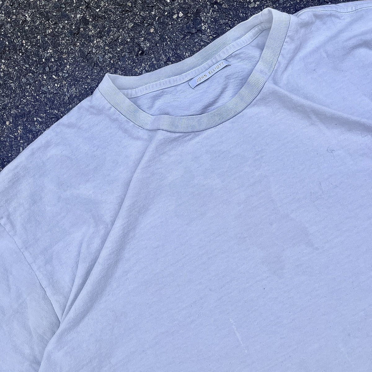 Japanese Brand × John Elliott John Elliot White Baggy T Shirt Size US XL / EU 56 / 4 - 3 Thumbnail