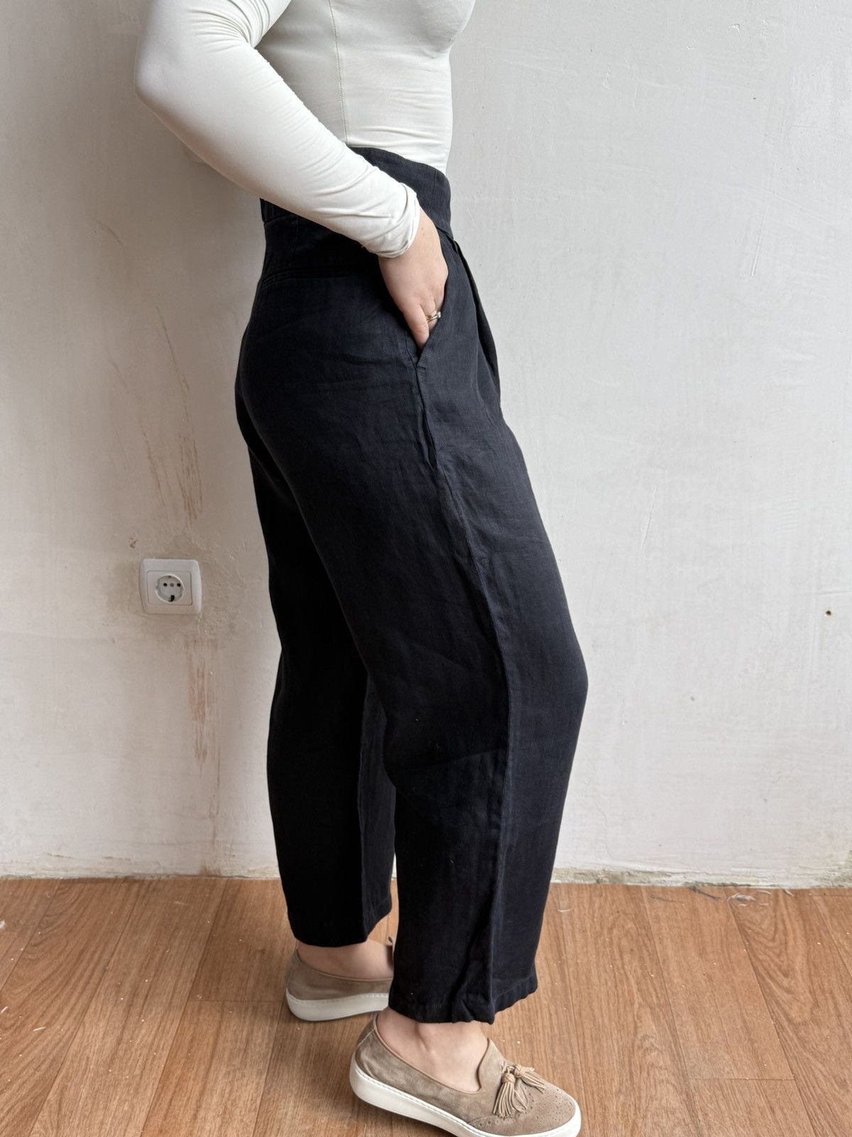 Dries Van Noten Dries Van Noten Women’s Linen Culottes Pants Navy size 38 Size 26" / US 2 / IT 38 - 3 Thumbnail