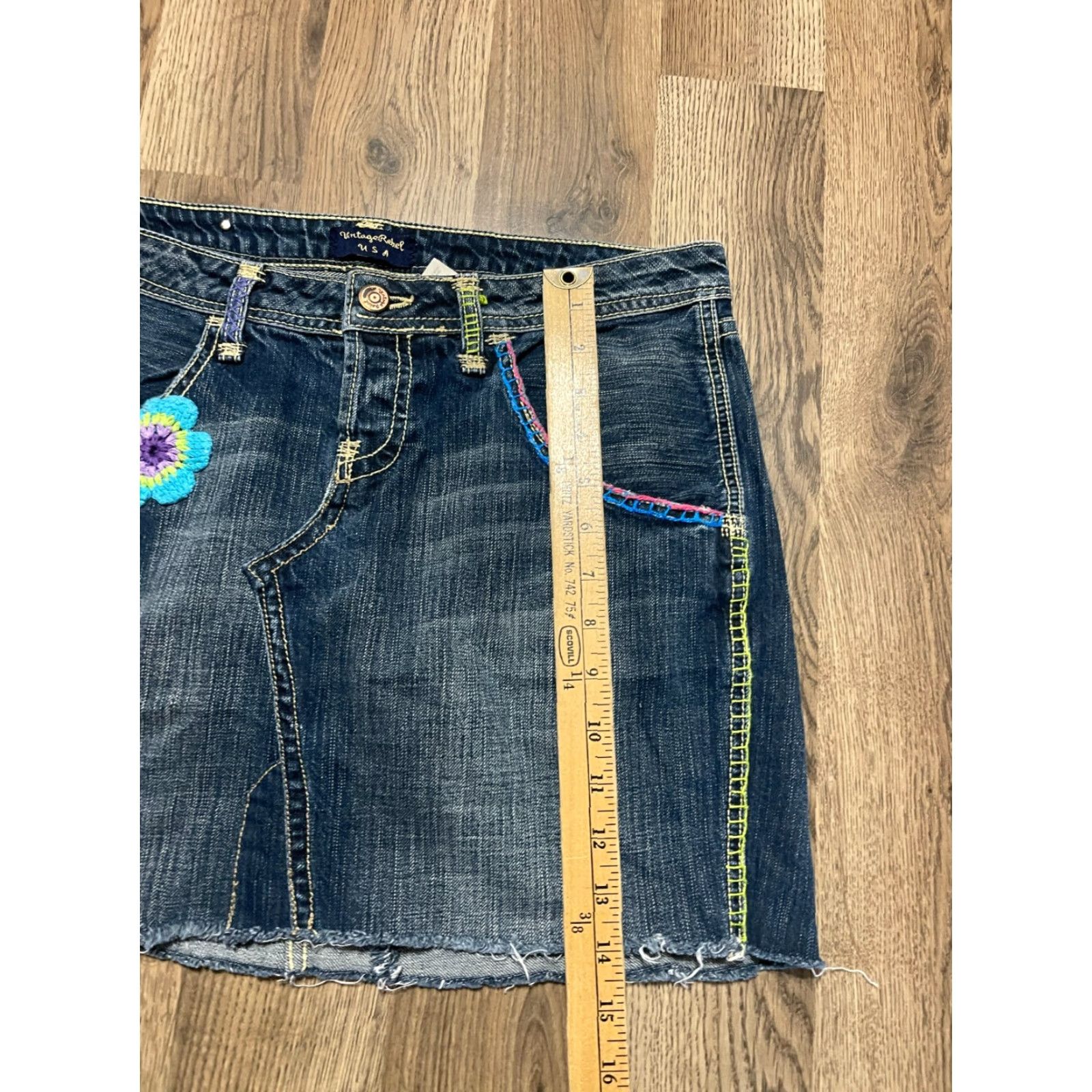 Vintage VINTAGE Rebel Skirt Women 29 Blue Denim Mini Pockets Raw Hem Short Size 29, Regular Skirt Womens Size 29" - 6 Thumbnail