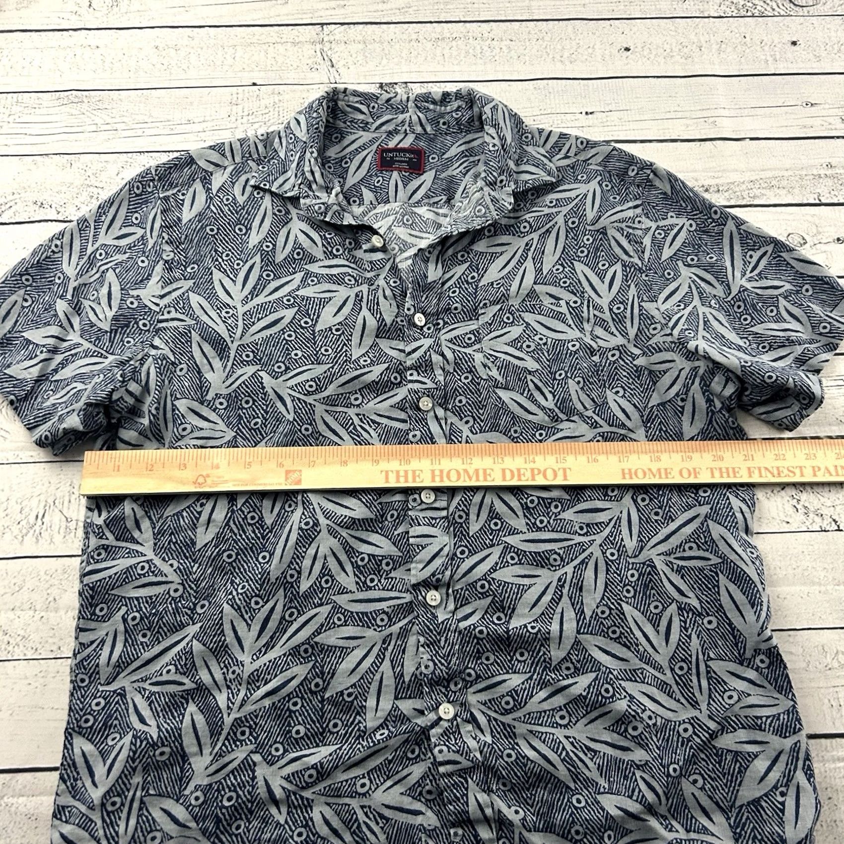 UNTUCKit UNTUCKit Linen Hawaiian Floral Short Sleeve Button-Up Shirt Men's M Blue 100% Linen Hawaiian Theme Size US M / EU 48-50 / 2 - 4 Thumbnail