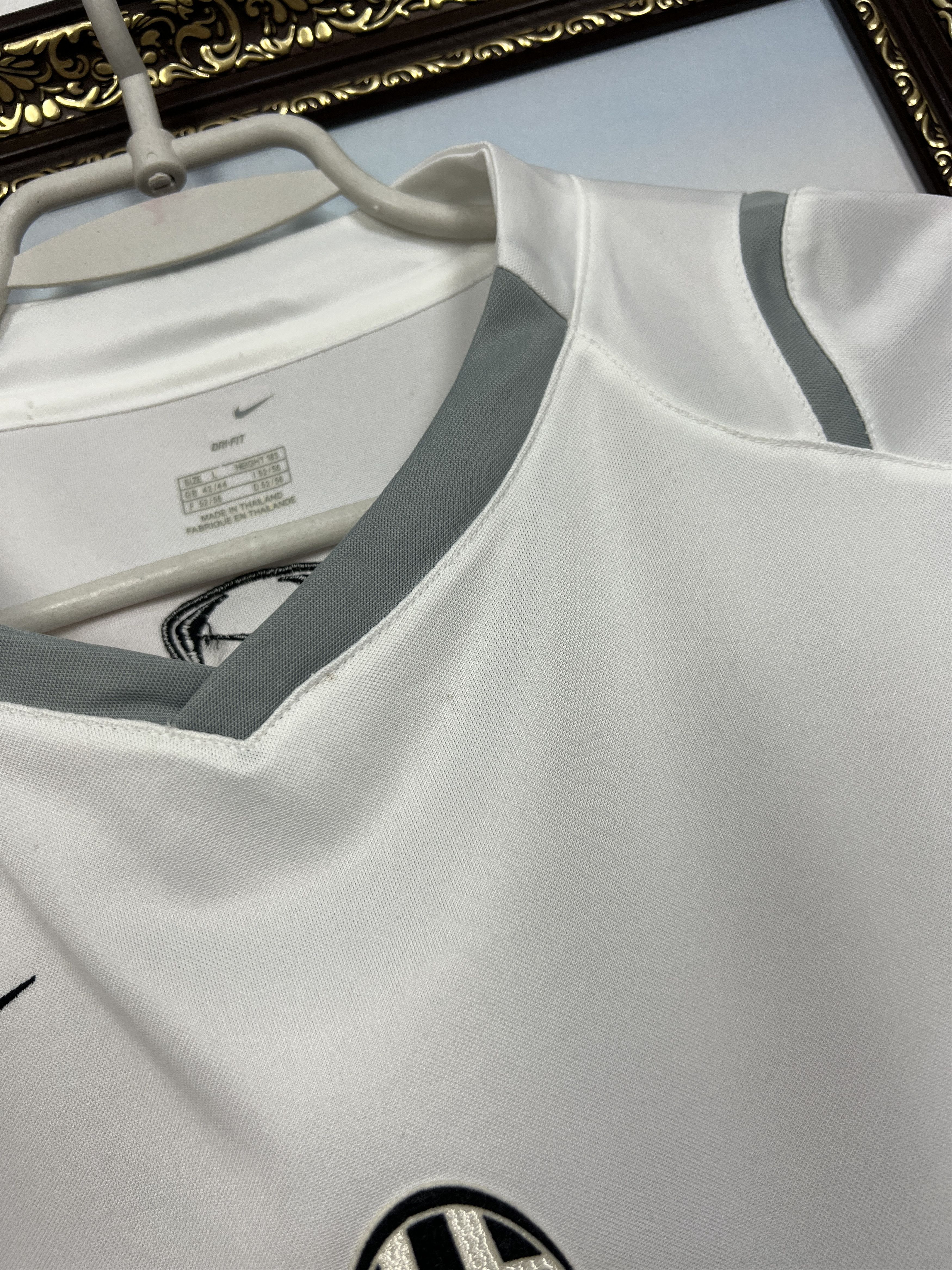 Nike Juventus Football Shirt Soccer Train Maglia Jersey Trikot Size US L / EU 52-54 / 3 - 6 Thumbnail