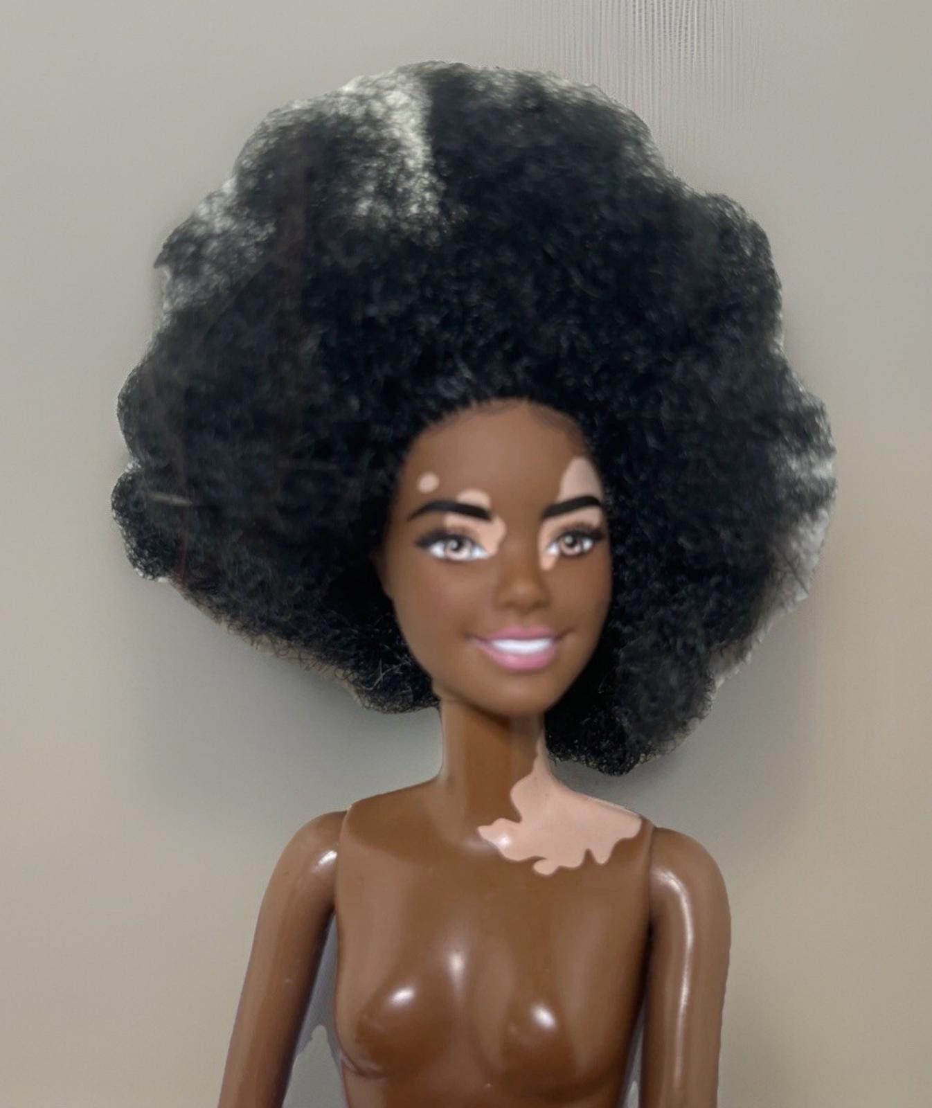 Designer Vintage Barbie Fashionista Vitiligo Black Doll Dark No Cloth Size ONE SIZE - 5 Thumbnail
