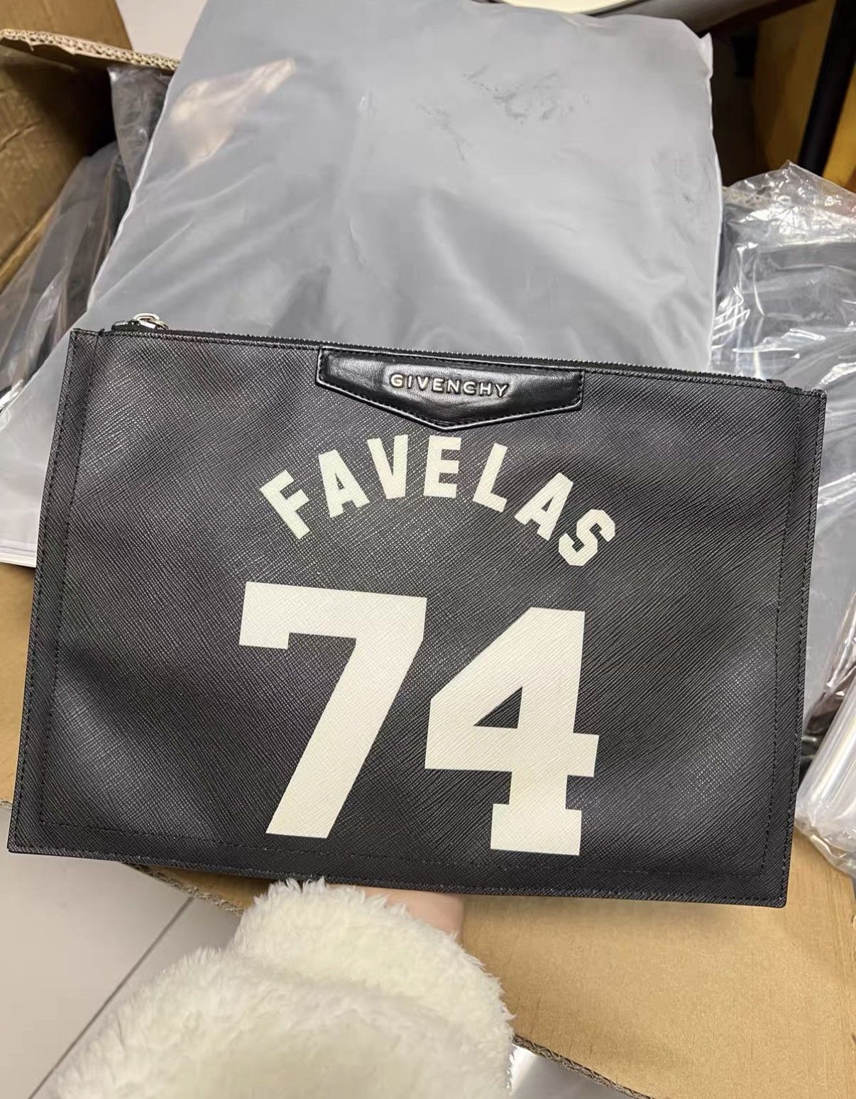Givenchy Givenchy Clutch Bag J42 Size ONE SIZE - 1 Thumbnail