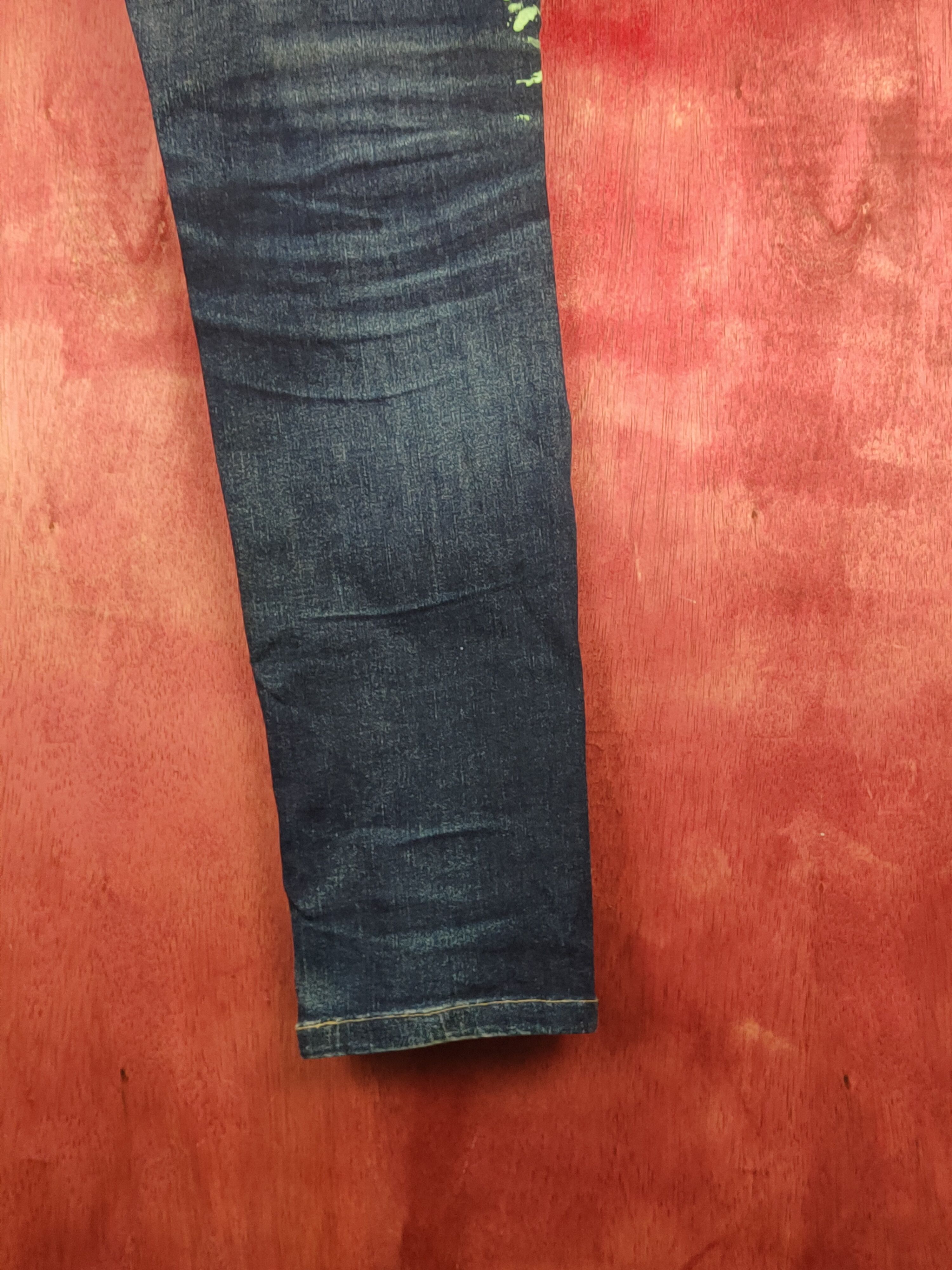 Japanese Brand Uniqlo Dark Blue Distressed Ripped Jeans #S2363 Size US 31 - 11 Thumbnail