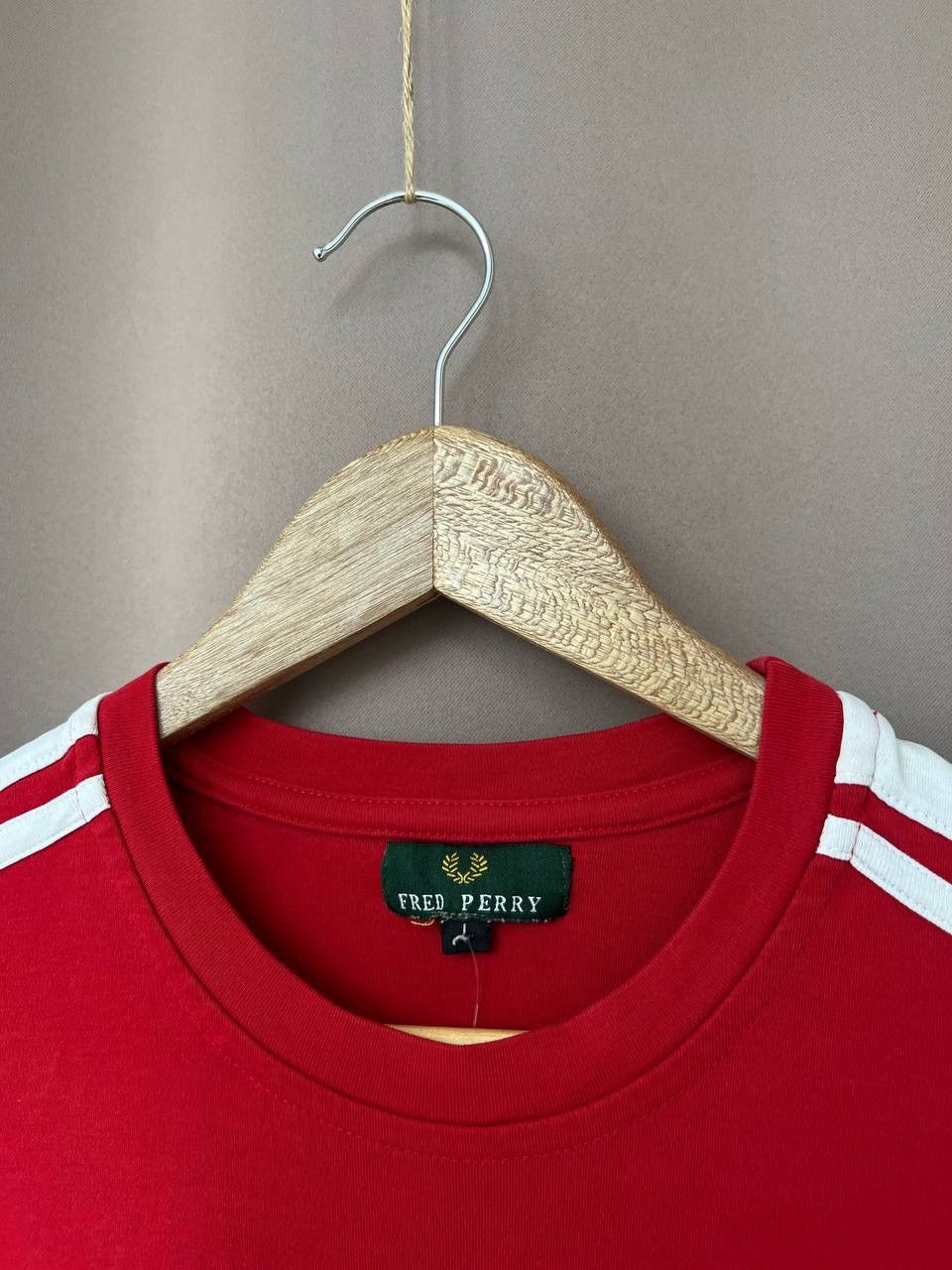 Fred Perry Fred Perry Vintage Big Logo T-Shirt Mens Size M/L Size US L / EU 52-54 / 3 - 10 Thumbnail
