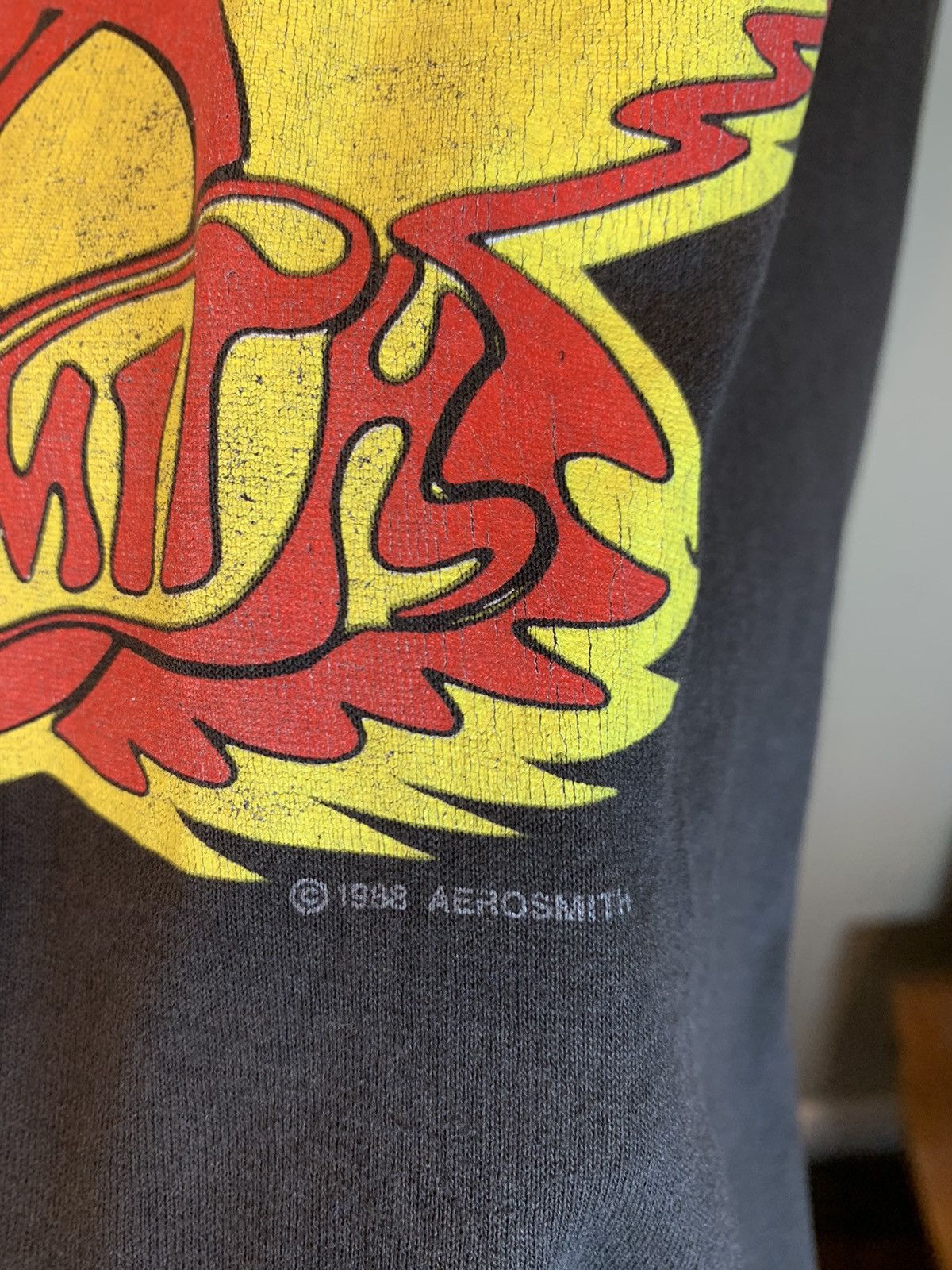 Band Tees × Vintage *RARE* Vintage 1980’s Aerosmith Walk This Way USA-Made Shirt Size US XL / EU 56 / 4 - 5 Thumbnail