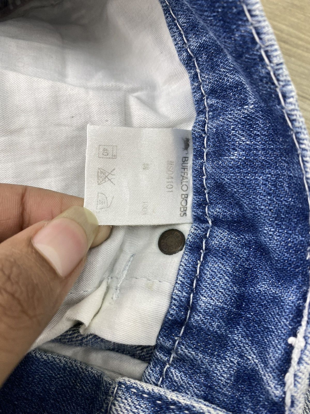 BUFFALO BOBS Buffalo Bobs Clawmark Curve Distressed Mudwash Flared Jeans Size US 32 / EU 48 - 13 Thumbnail