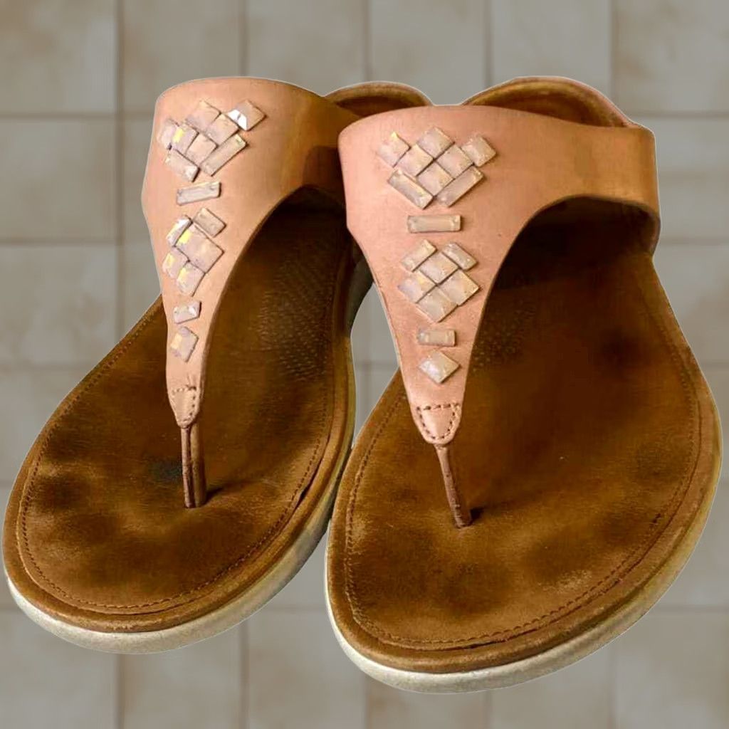 Vintage FITFLOP Pink Embellished Leather Thong Sandals Size 10 Womens Size US 10 / IT 40 - 1 Thumbnail