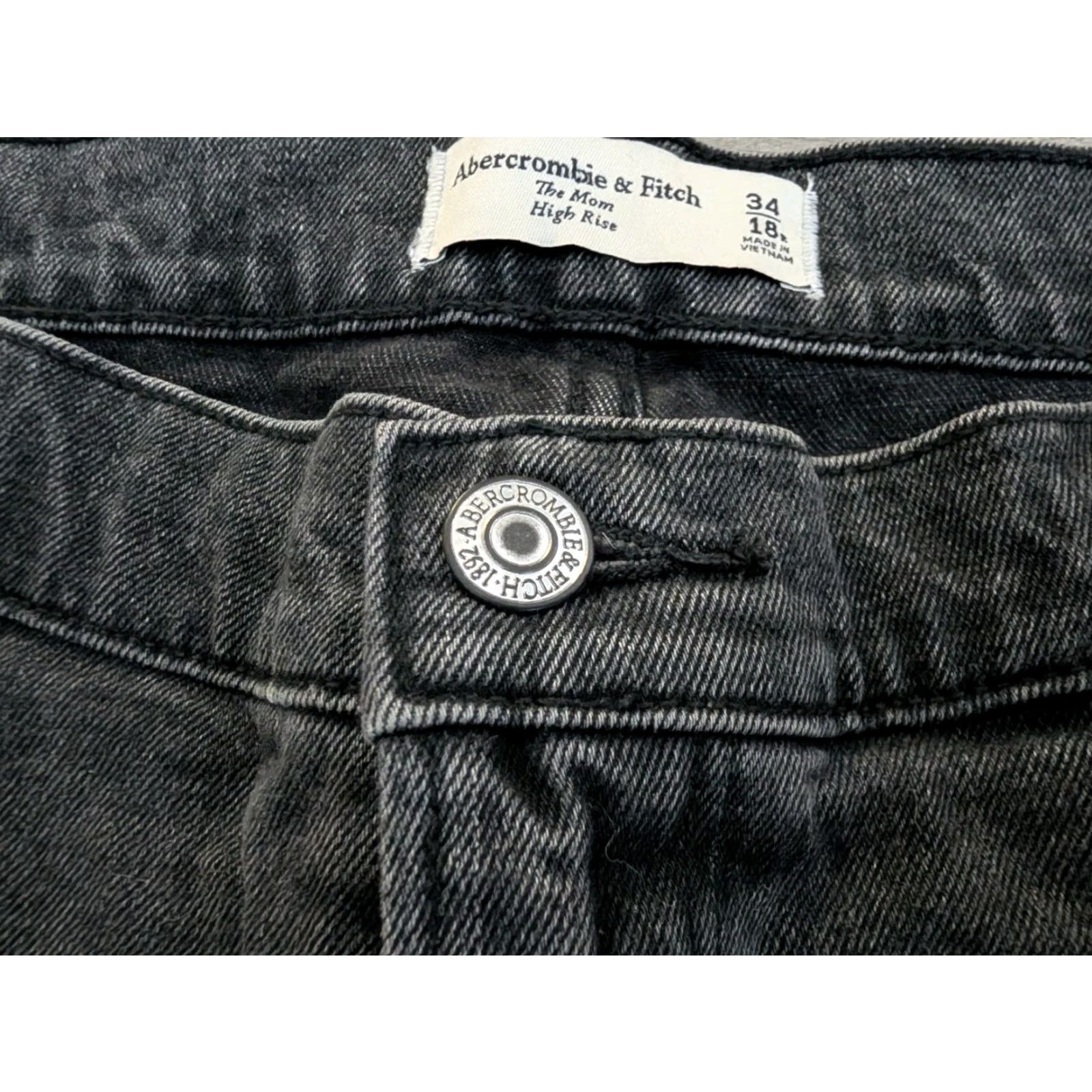 Abercrombie & Fitch VINTAGE NWT Abercrombie & Fitch The Mom High Rise Jeans 34/18 Washed Black NEW Size 24" / US 00 / IT 34 - 7 Thumbnail