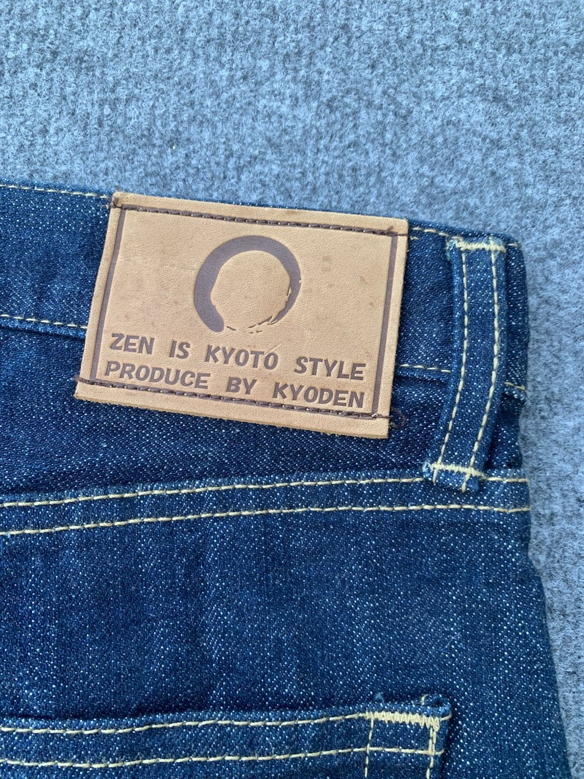 Karakuri Tamashii Dragon jeans Zen is Kyoto like karakuri tamashi style. Size US 34 / EU 50 - 3 Thumbnail