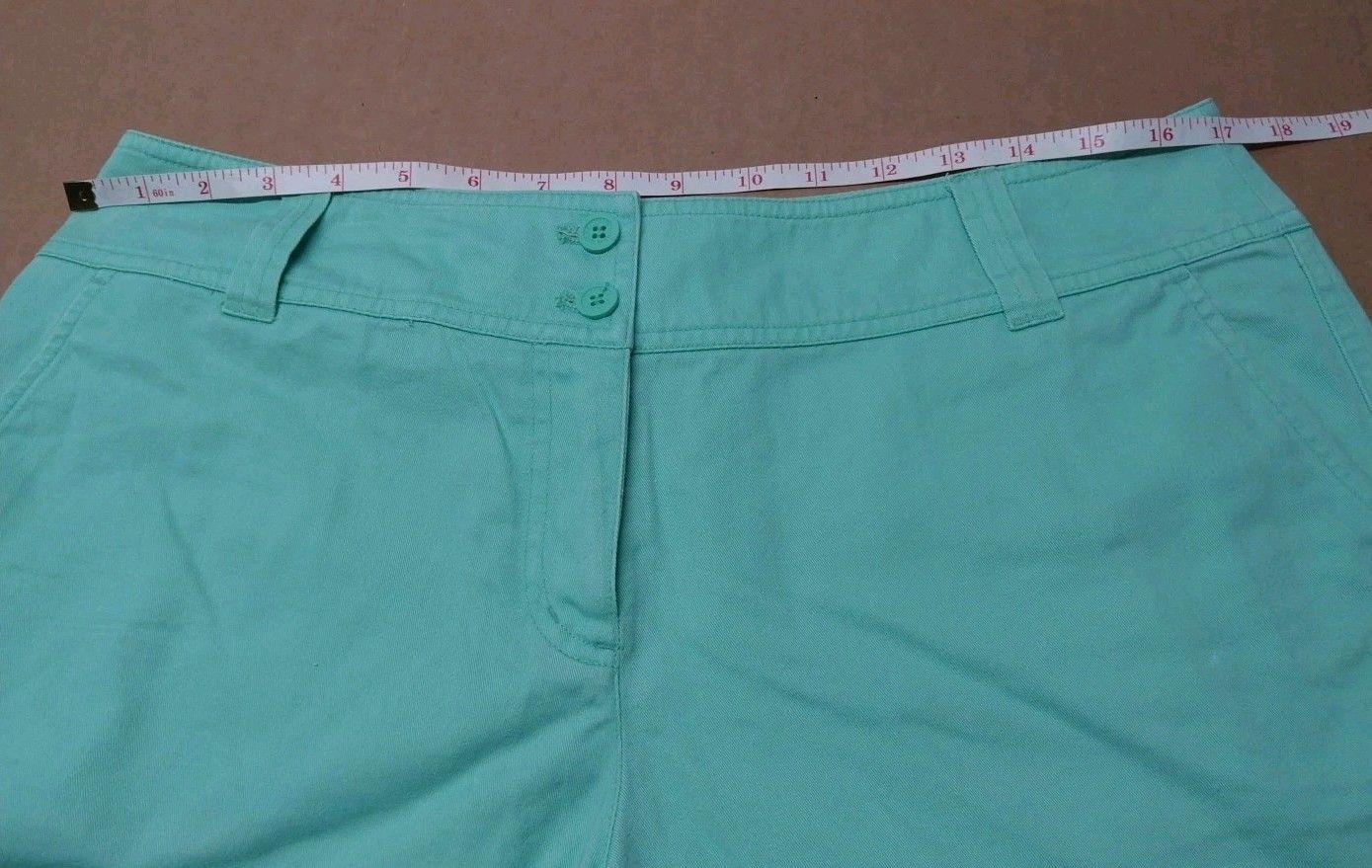 Other New York & Company Womens 12 Mint Green Shorts Khaki Casual Size 34" / US 12 / IT 48 - 5 Thumbnail