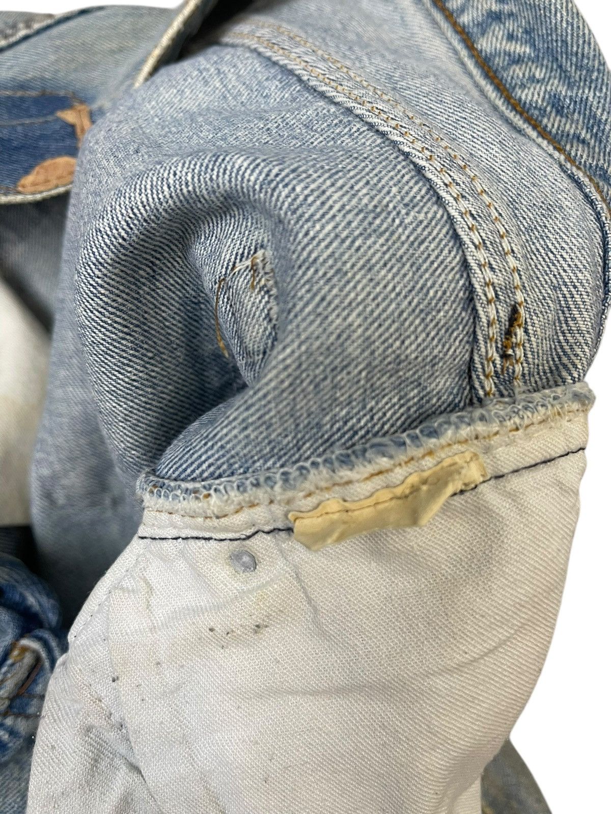 Levi's Vintage Levis 501 Straight Cut Distressed Single Stitch Size US 30 / EU 46 - 13 Thumbnail