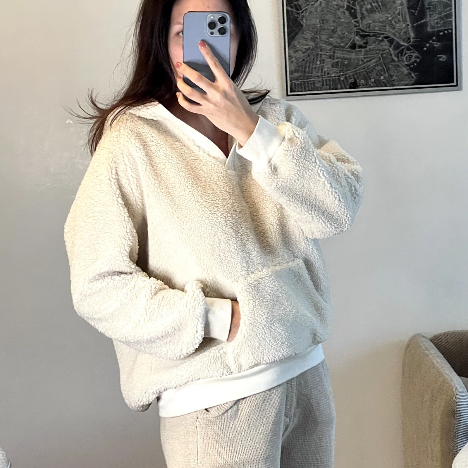 Nili Lotan Nili Lotan Sherpa Hoodie Sweater Cream Size M Size M / US 6-8 / IT 42-44 - 2 Thumbnail
