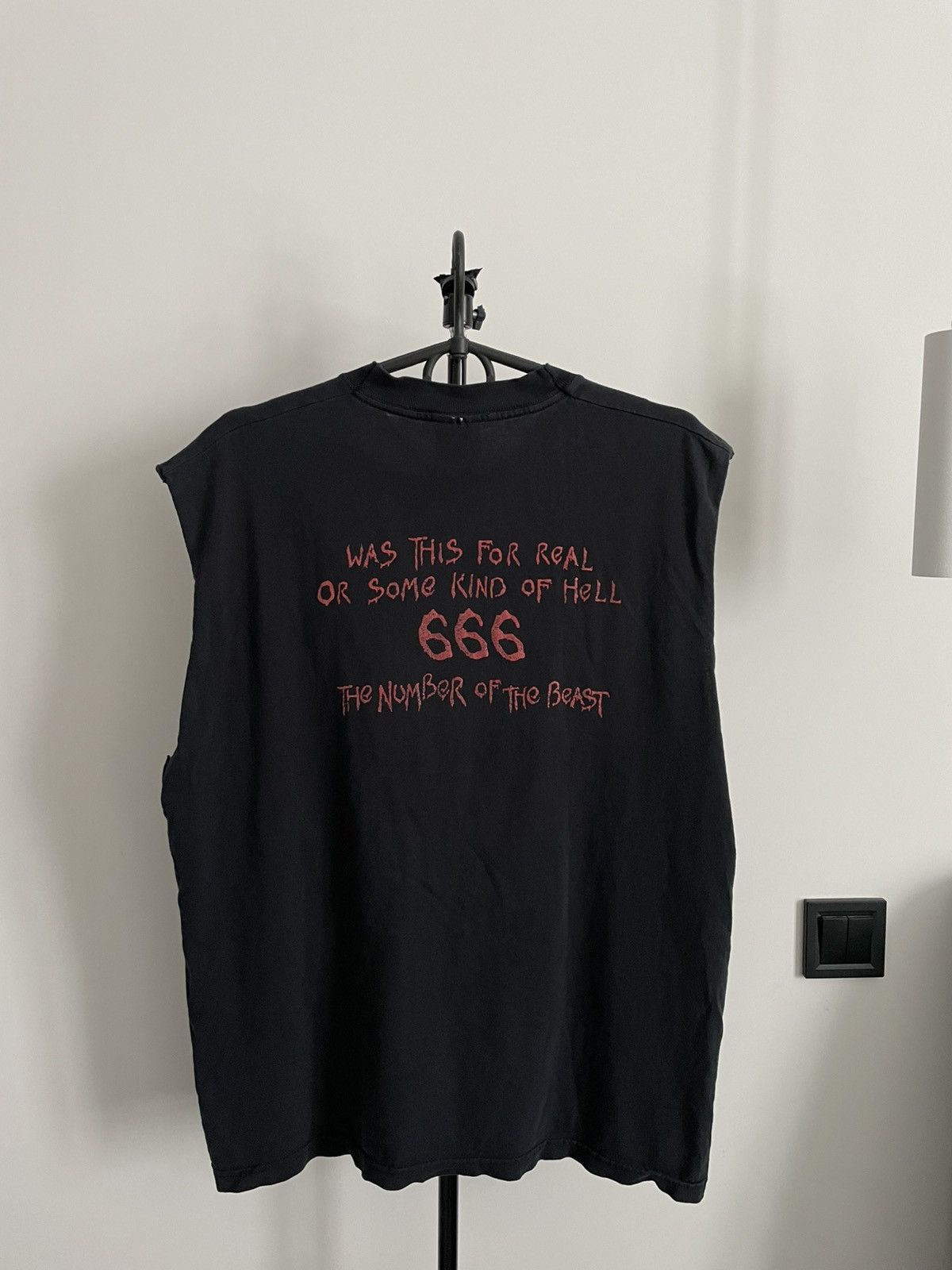 Band Tees Vintage 1982 Iron Maiden “The Number of the Beast” Band Tee Size US L / EU 52-54 / 3 - 2 Thumbnail