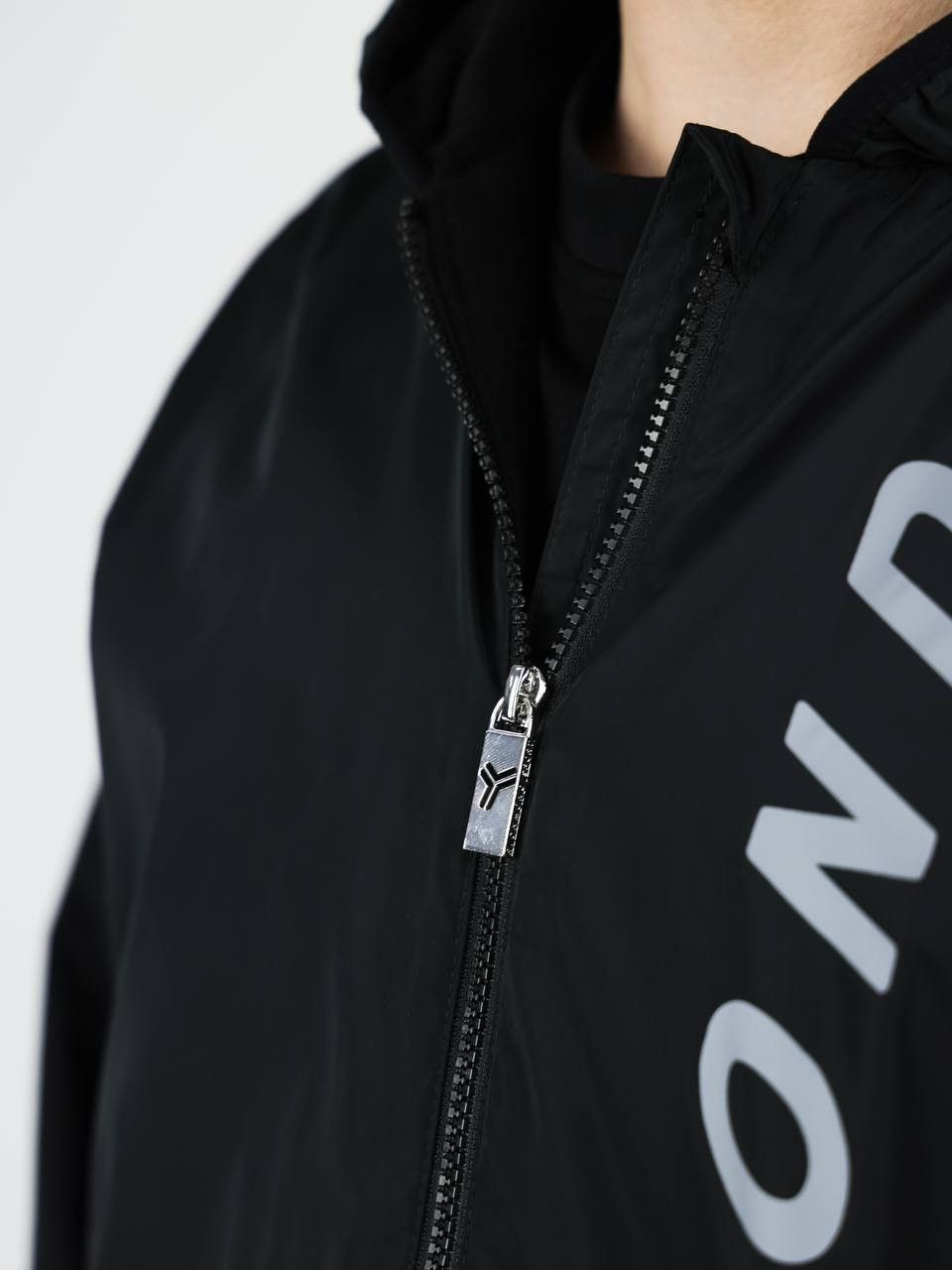 John Richmond JOHN RICHMOND SPORTS A light jacket insulated with fleece Size US M / EU 48-50 / 2 - 6 Thumbnail