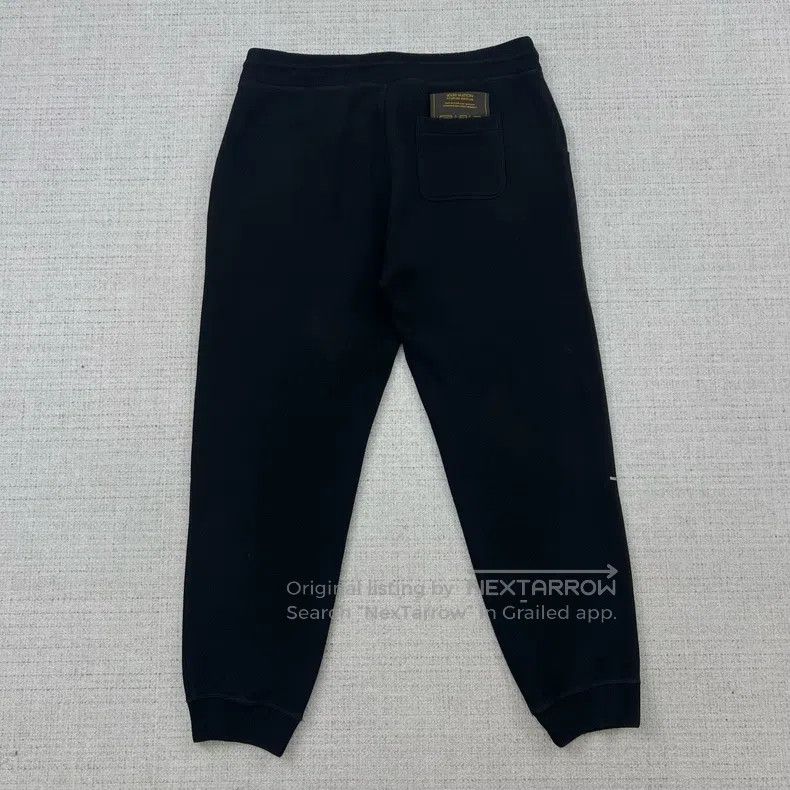 Louis Vuitton Louis Vuitton size l Solid back wash patch logo sweatpants Size US 28 / EU 44 - 2 Thumbnail