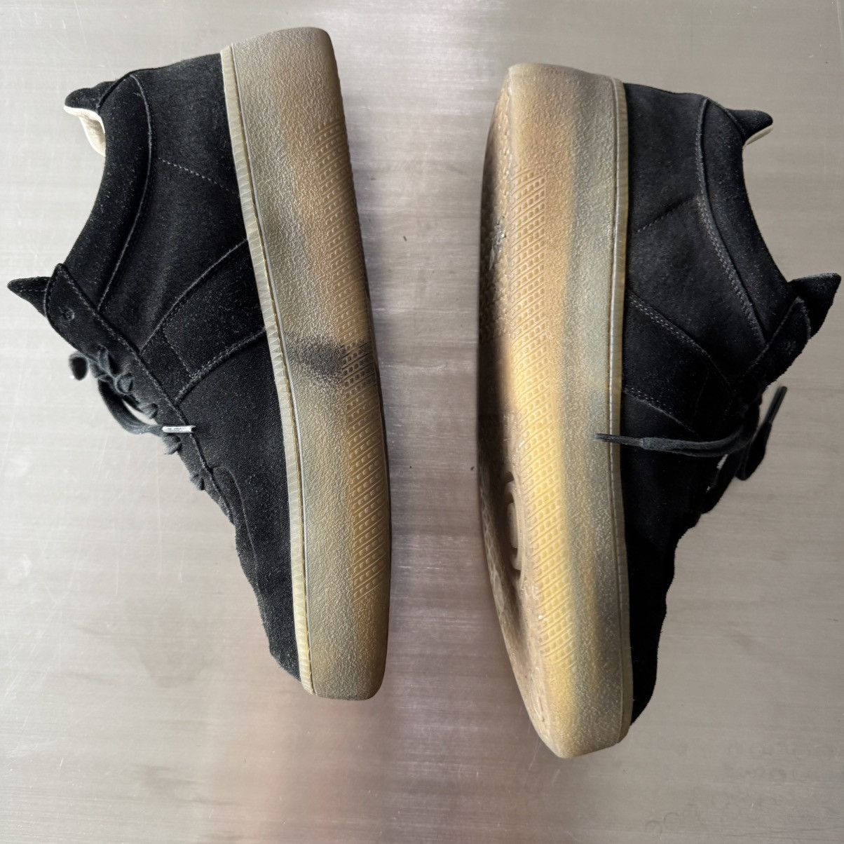 Maison Margiela Maison Margiela Mm1 Sneaker in Black Suede 43 10 Size US 10 / EU 43 - 5 Thumbnail