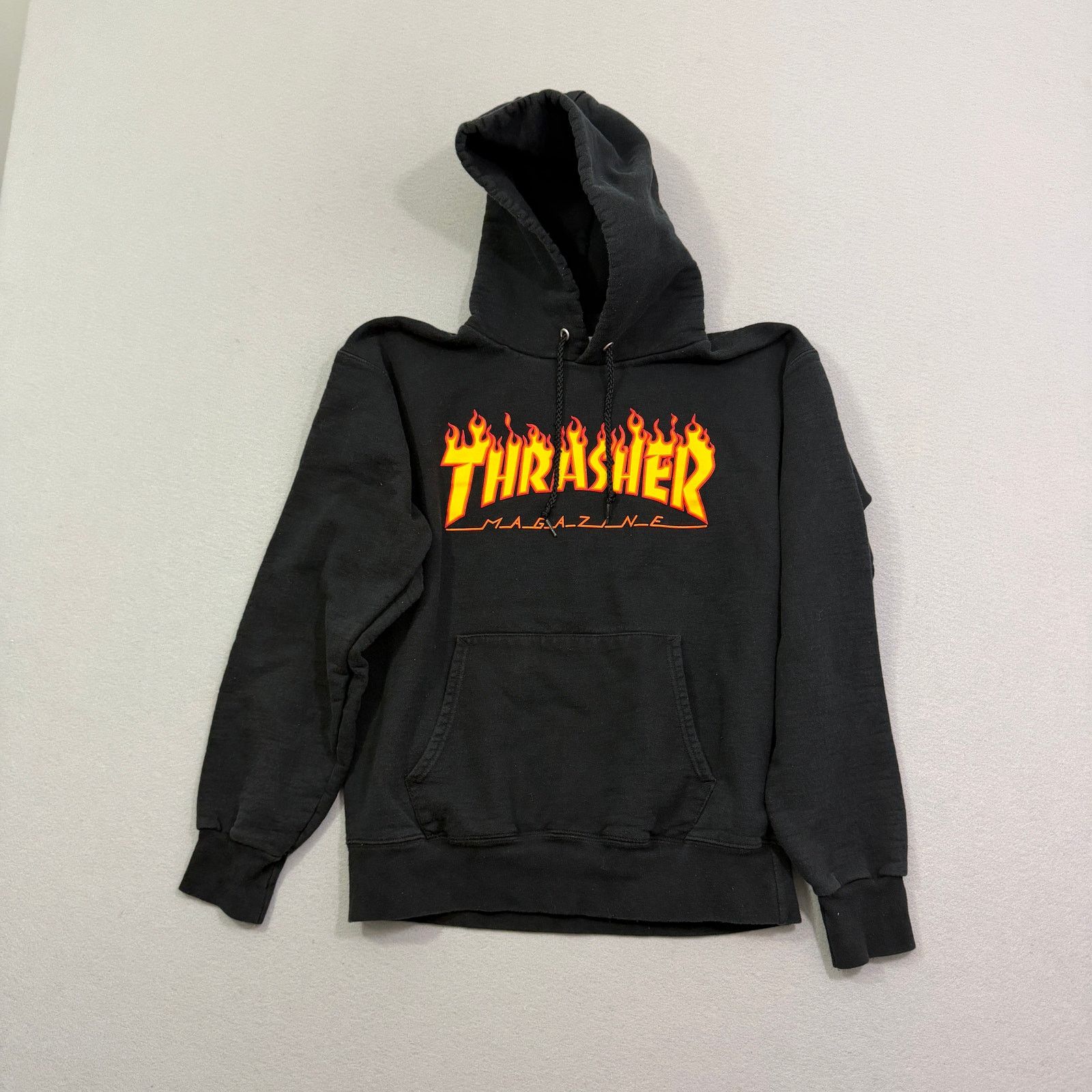 Thrasher Vintage Thrasher Hoodie Men's Small Sweatshirt Spellout Size US S / EU 44-46 / 1 - 1 Thumbnail