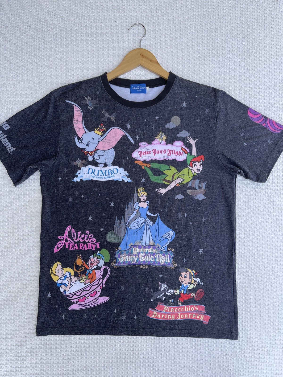 Disney Rare🔥Vtg Tokyo Disney Movie Promo All Over Print T-Shirt Size US L / EU 52-54 / 3 - 8 Thumbnail