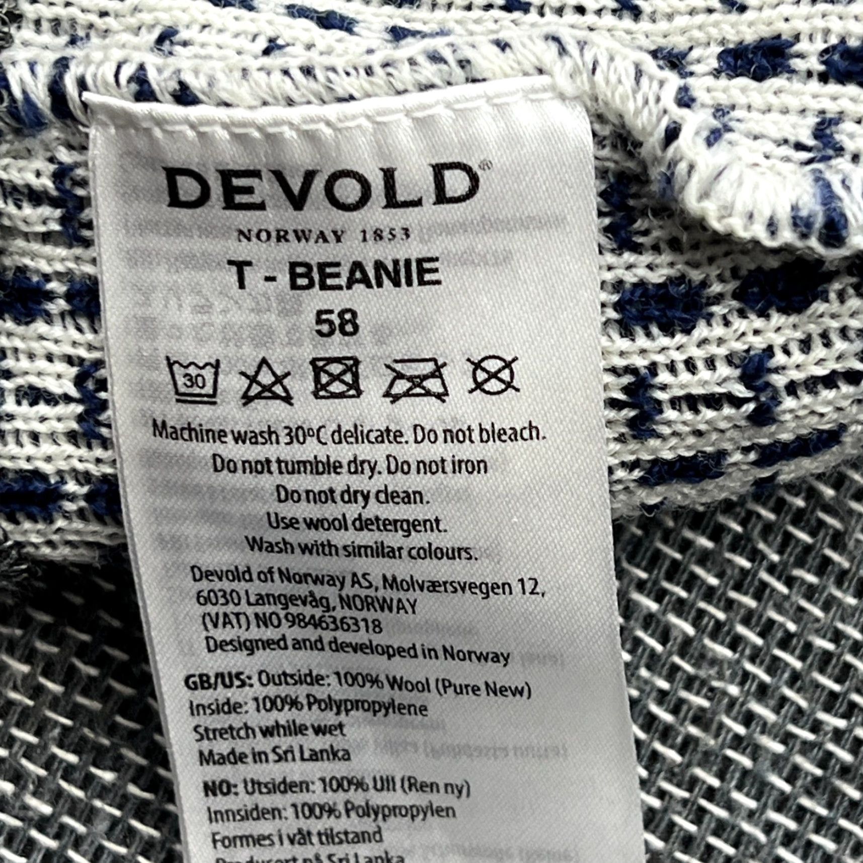 Vintage VINTAGE Devold Beanie Hat One Size 100% Virgin Wool Blue White Thermal Lined Unisex Adults Beanie Mens Womens Size ONE SIZE - 4 Thumbnail