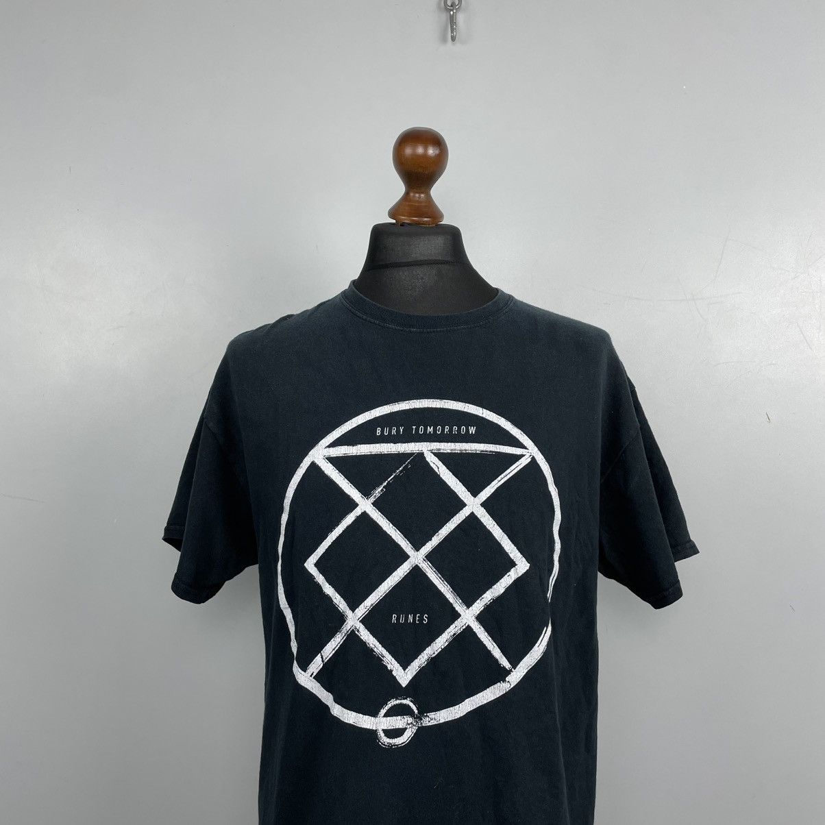Band Tees × Vintage Vintage Bury Tomorrow Metalcore T-shirt Y2K Size US L / EU 52-54 / 3 - 3 Thumbnail