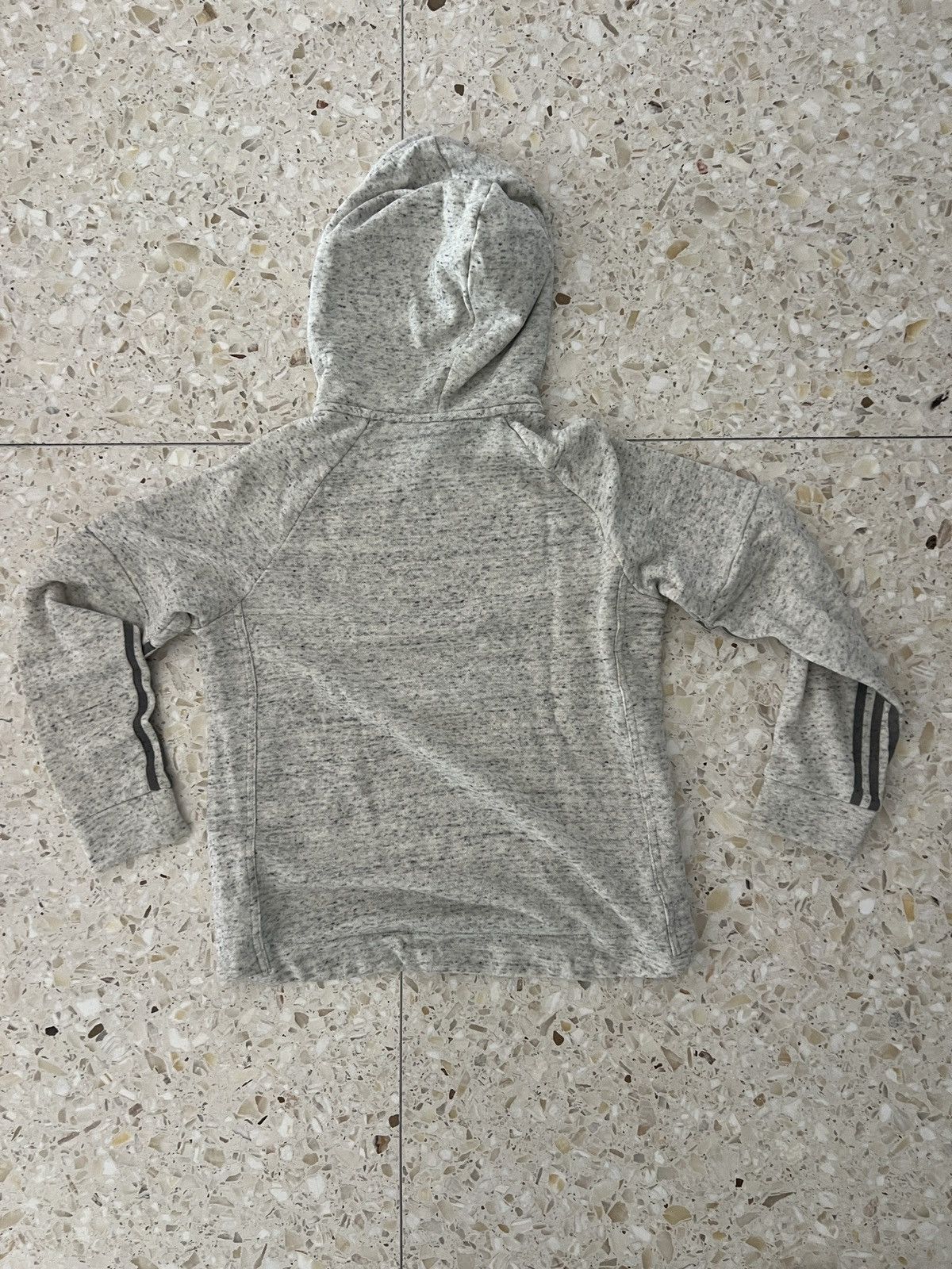 Adidas Adidas Hoodie Women Heather Grey 3 stripes Barely Worn Gray Size M / US 6-8 / IT 42-44 - 2 Thumbnail