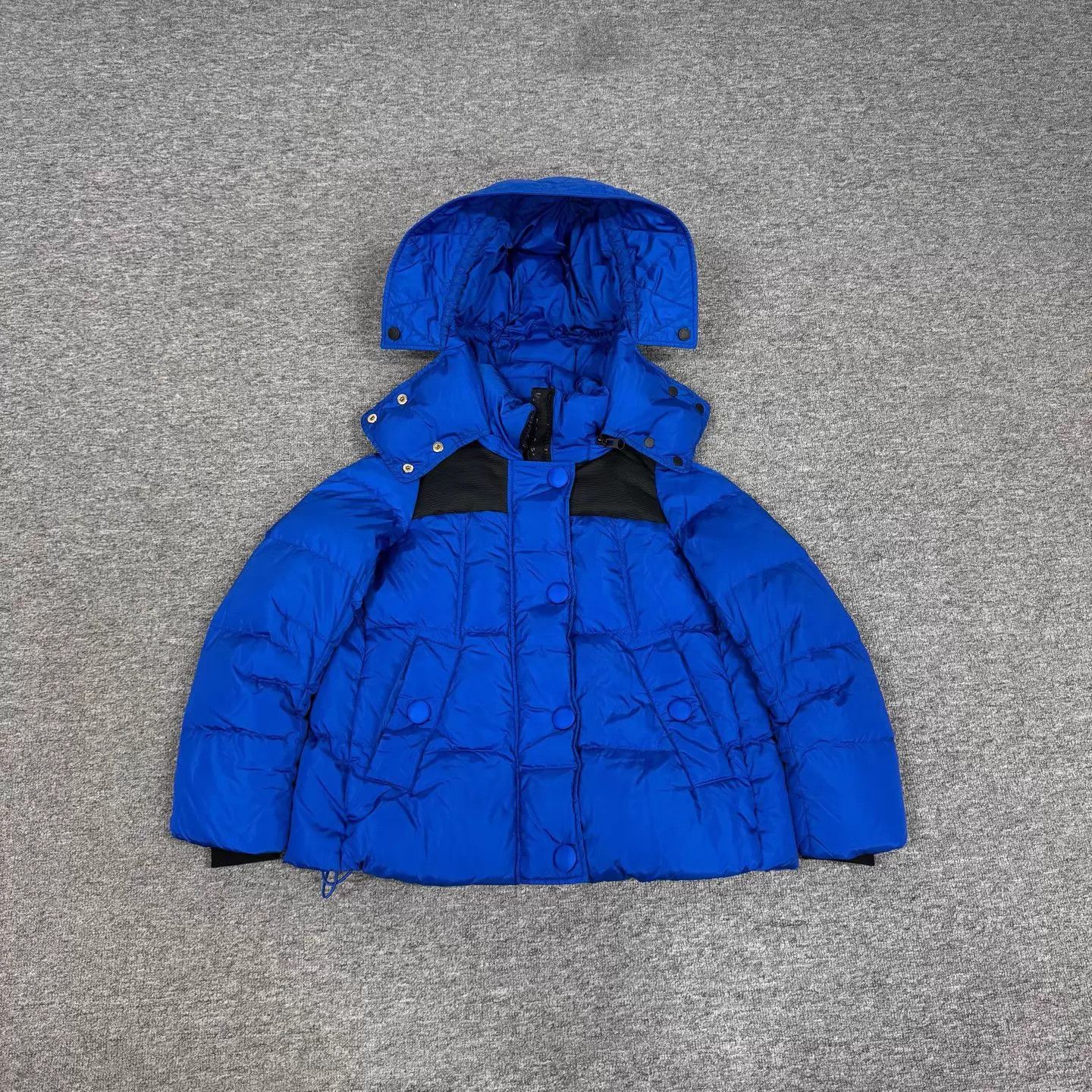 Max Mara MaxMara WEEKEND hooded down jacket 32 99 new Size XS / US 0-2 / IT 36-38 - 1 Thumbnail
