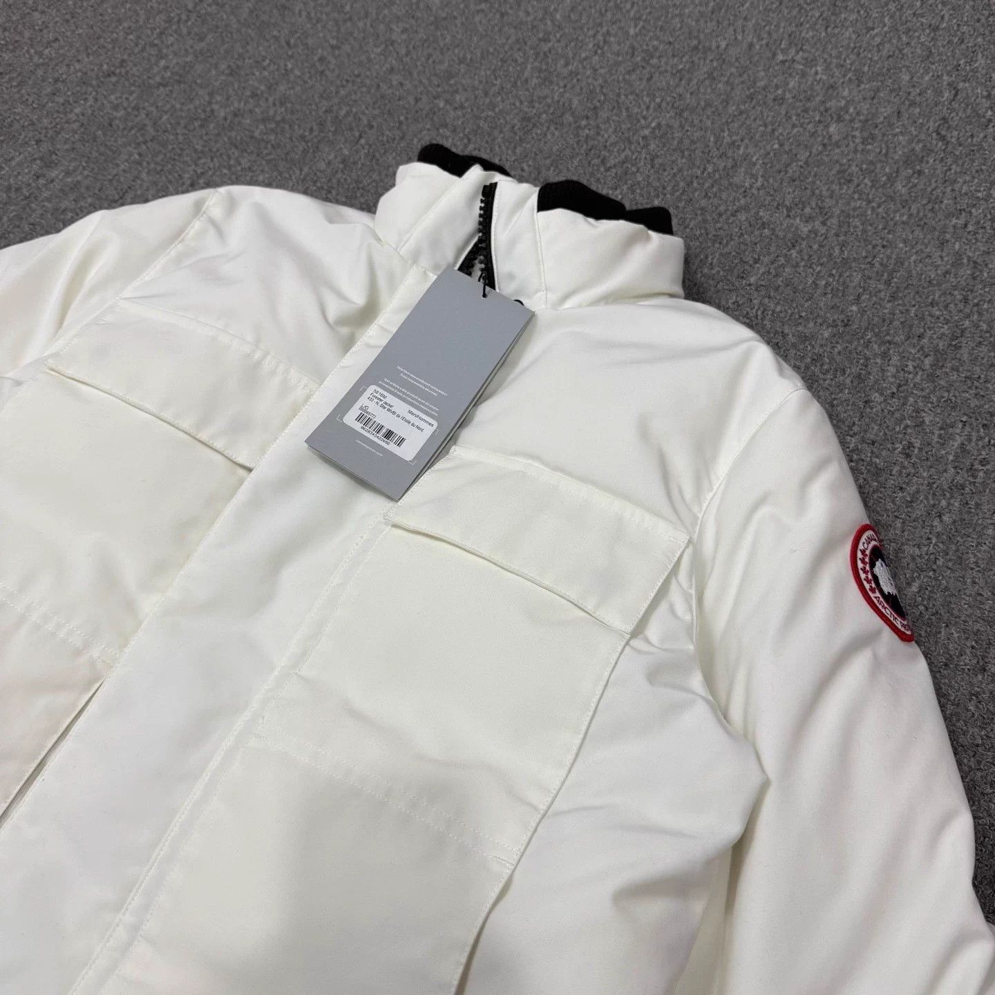 Canada Goose Canada Goose white down jacket L new with tags Size L / US 10 / IT 46 - 4 Thumbnail