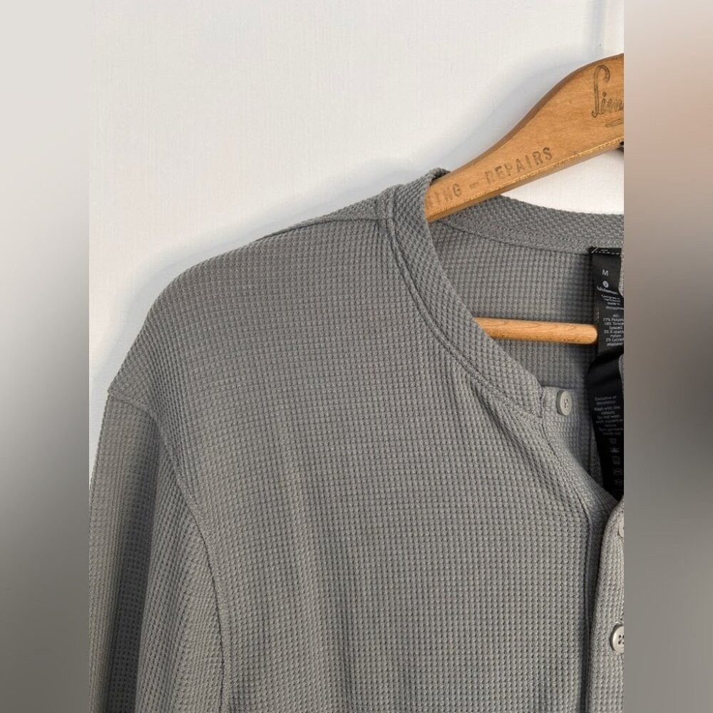 Lululemon Lululemon Athletica Gray Men's Henley Shirt Size Medium Size US M / EU 48-50 / 2 - 4 Thumbnail