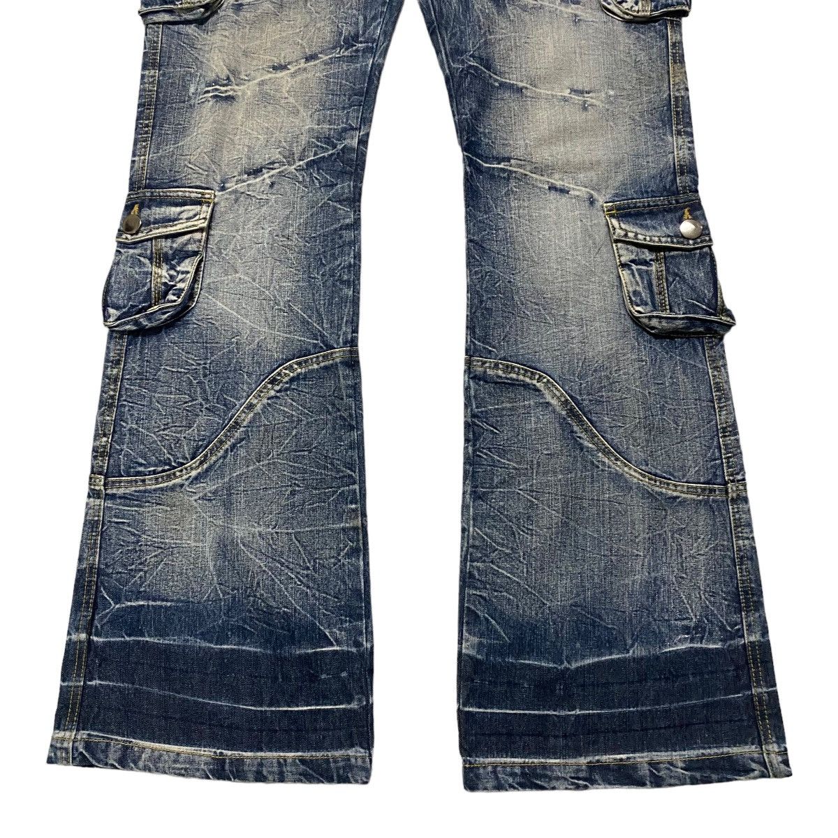 Japanese Brand Japanese Brand TOPISM Cargo Denim Flare Pants Bleach Size US 34 / EU 50 - 6 Thumbnail