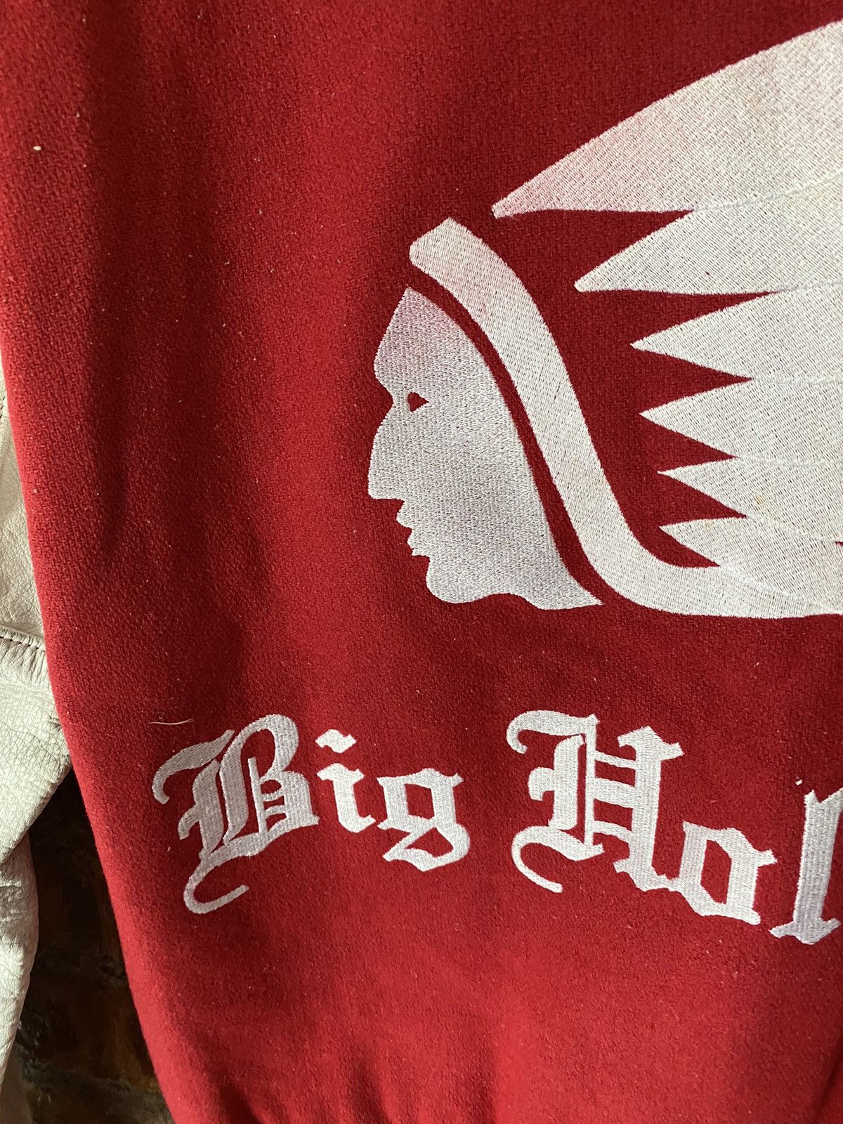TMT 2000s TMT Big Holiday Red Indian leather varsity Jacket Size US M / EU 48-50 / 2 - 5 Thumbnail