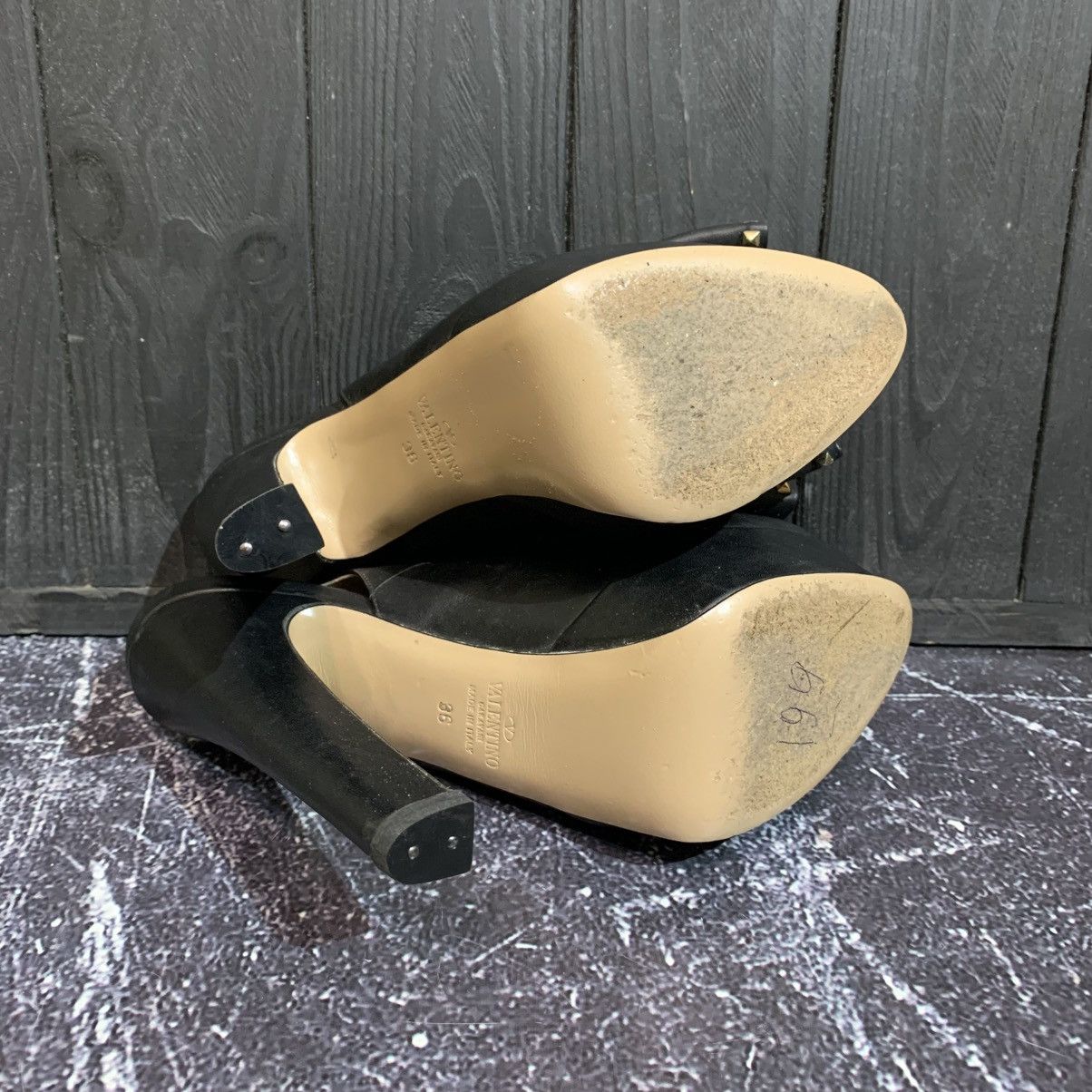 Valentino Valentino Garavani Women’s Leather Heels Size 36 Size US 6 / IT 36 - 9 Thumbnail