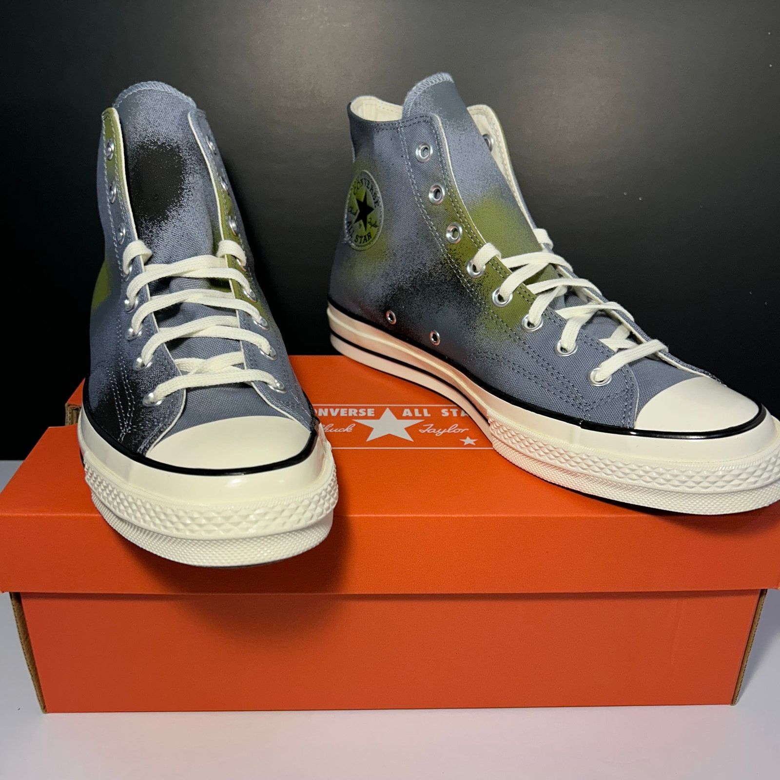Converse Converse Chuck 70 Hi "Spray Paint" Lunar Grey Men 12 A03433C Size US 12 / EU 45 - 2 Thumbnail