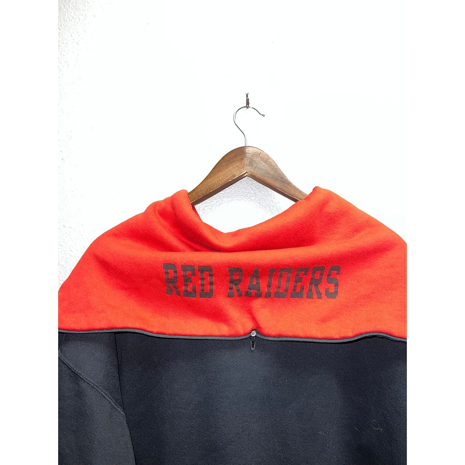 Vintage Vintage Texas Tech Hoodie Black Red TT University 80s VTG XL Size US XL / EU 56 / 4 - 9 Thumbnail