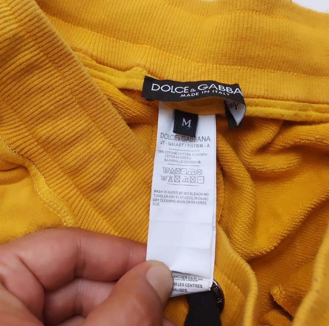 Dolce & Gabbana Dolce & Gabbana Yellow Logo Sweat Shorts Size US 30 / EU 46 - 22 Thumbnail